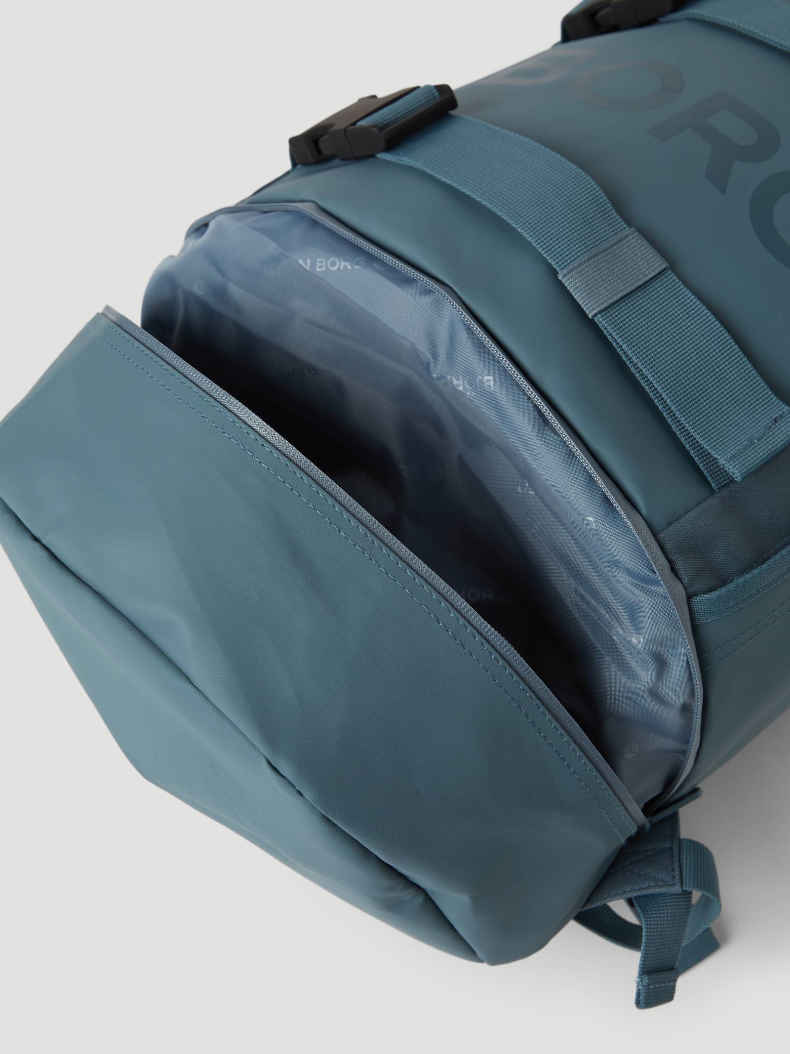 Borg Duffle Backpack 35L image 5