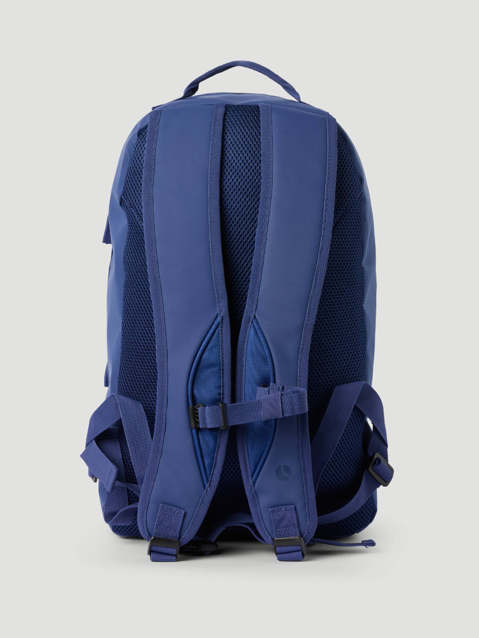 Borg Duffle Backpack 35L image 2