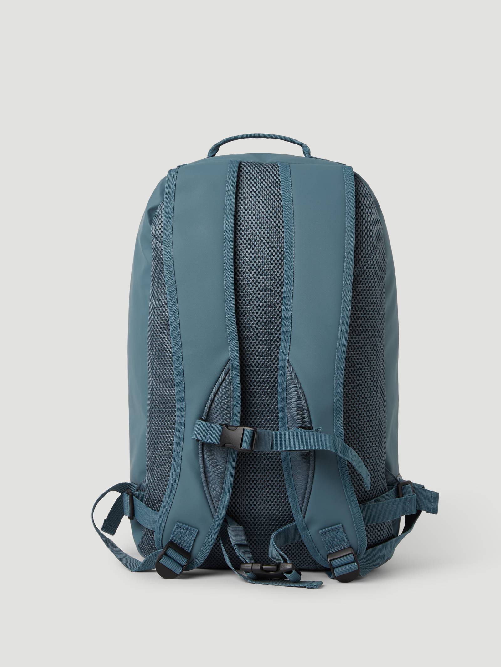 Borg Duffle Backpack 35L image 3
