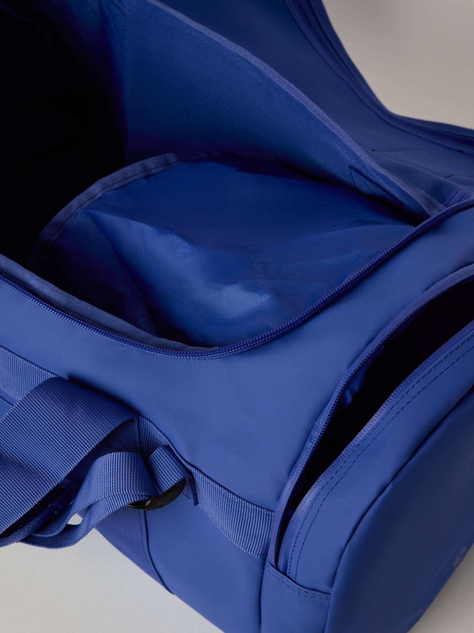 Borg Duffle Bag 35L image 5