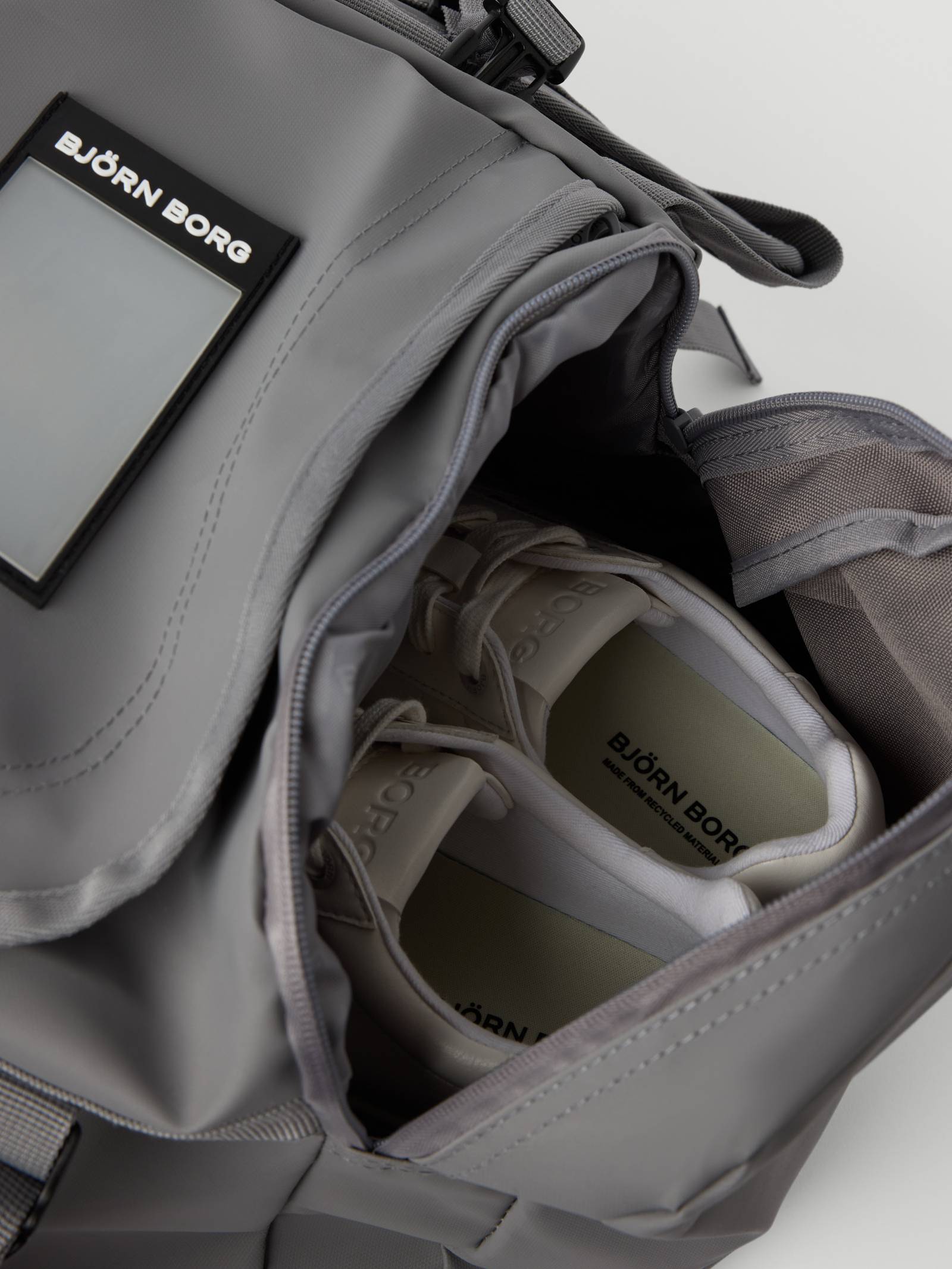 Borg Duffle Bag 35L image 4