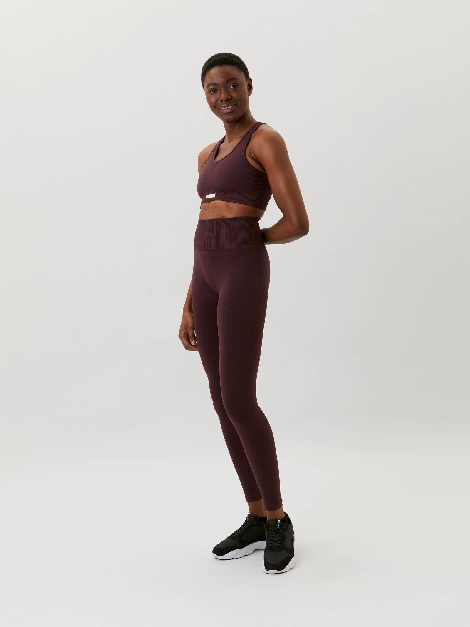 Performance Low  Seamless Bra image 4