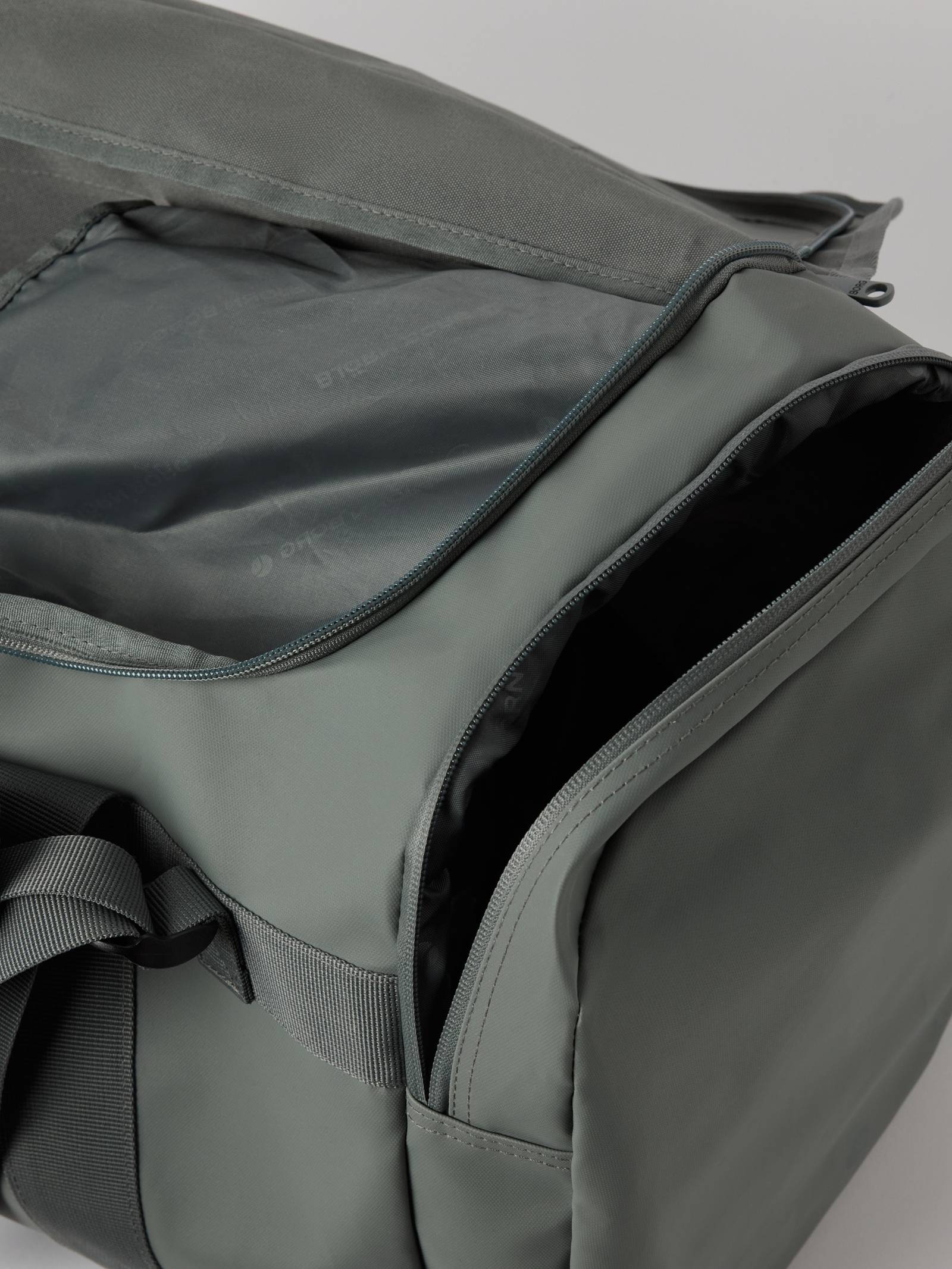 Borg Duffle Bag 55L image 5