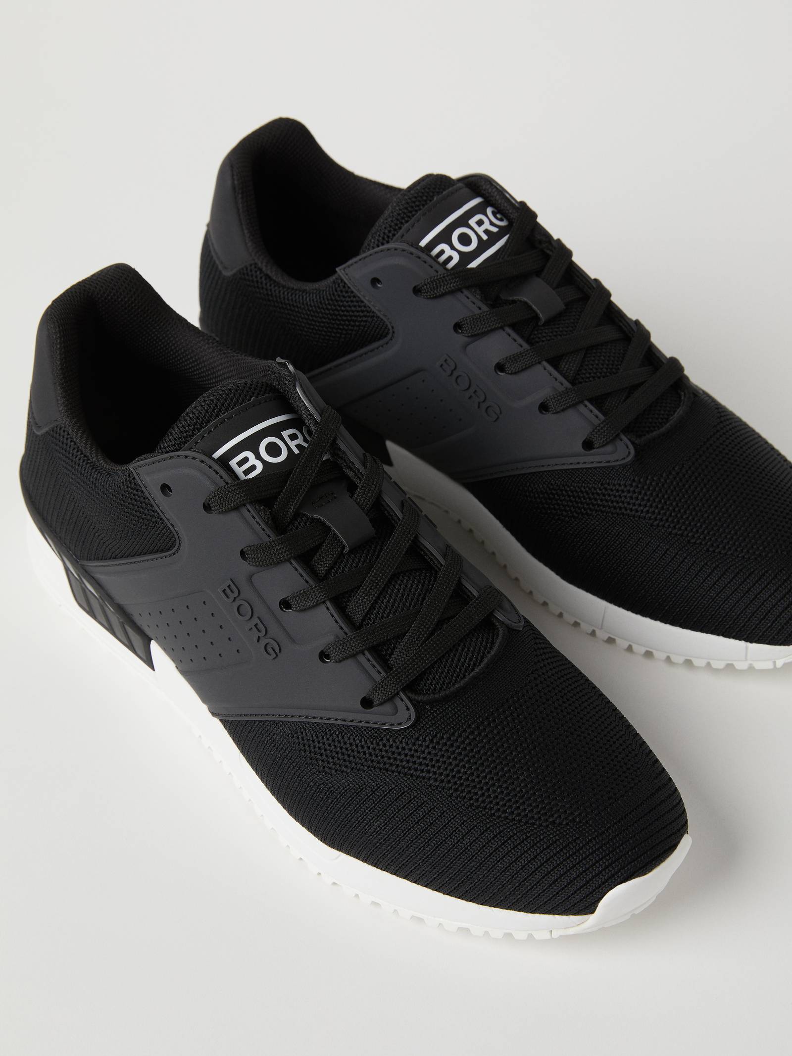 Men's Sneaker R140 Knit image 3