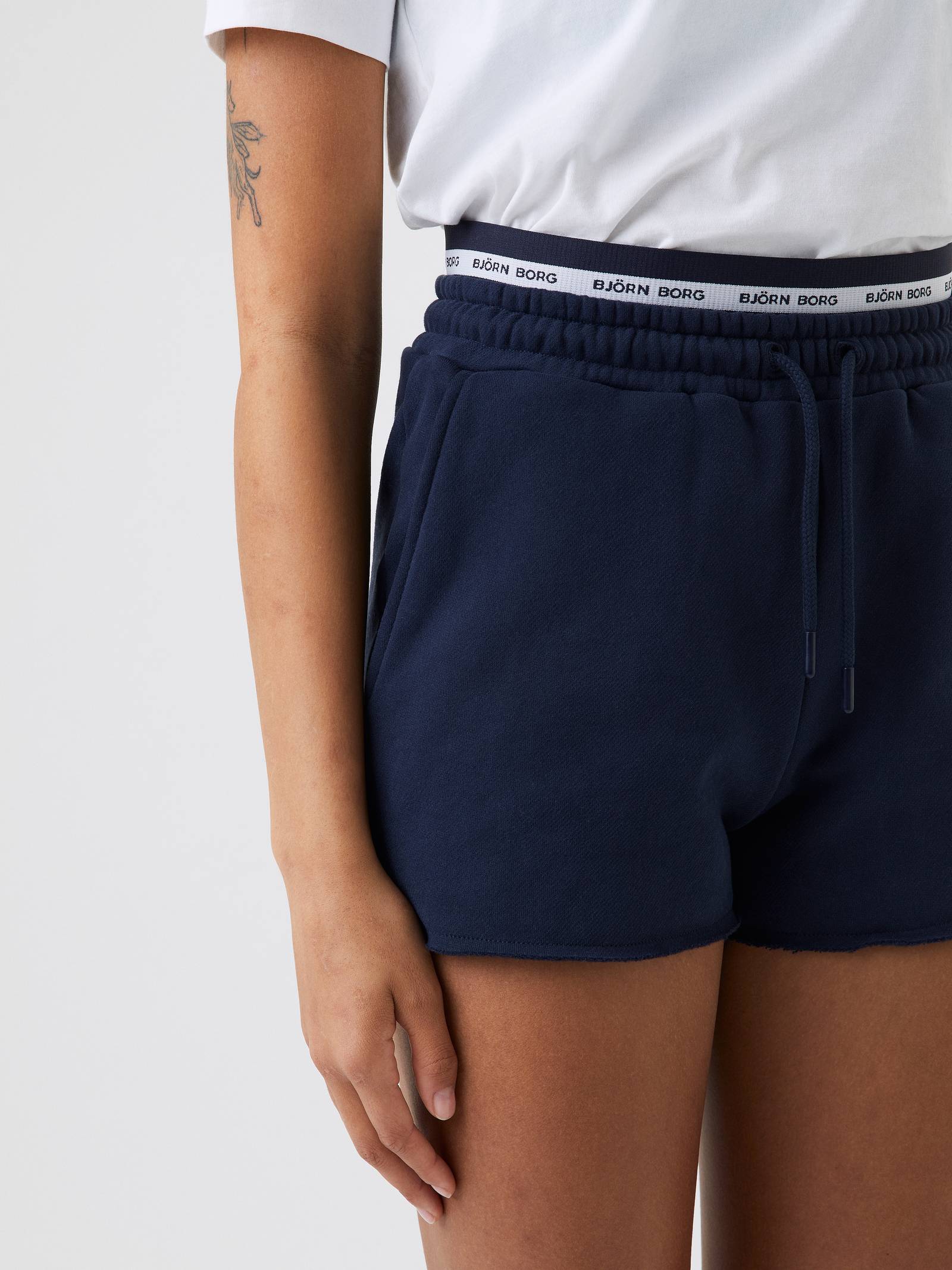 Borg Elastic Shorts image 5