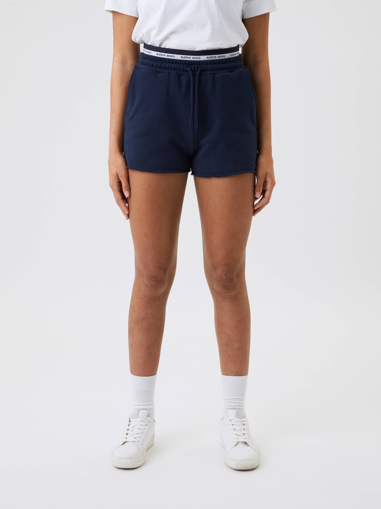 Borg Elastic Shorts image 1