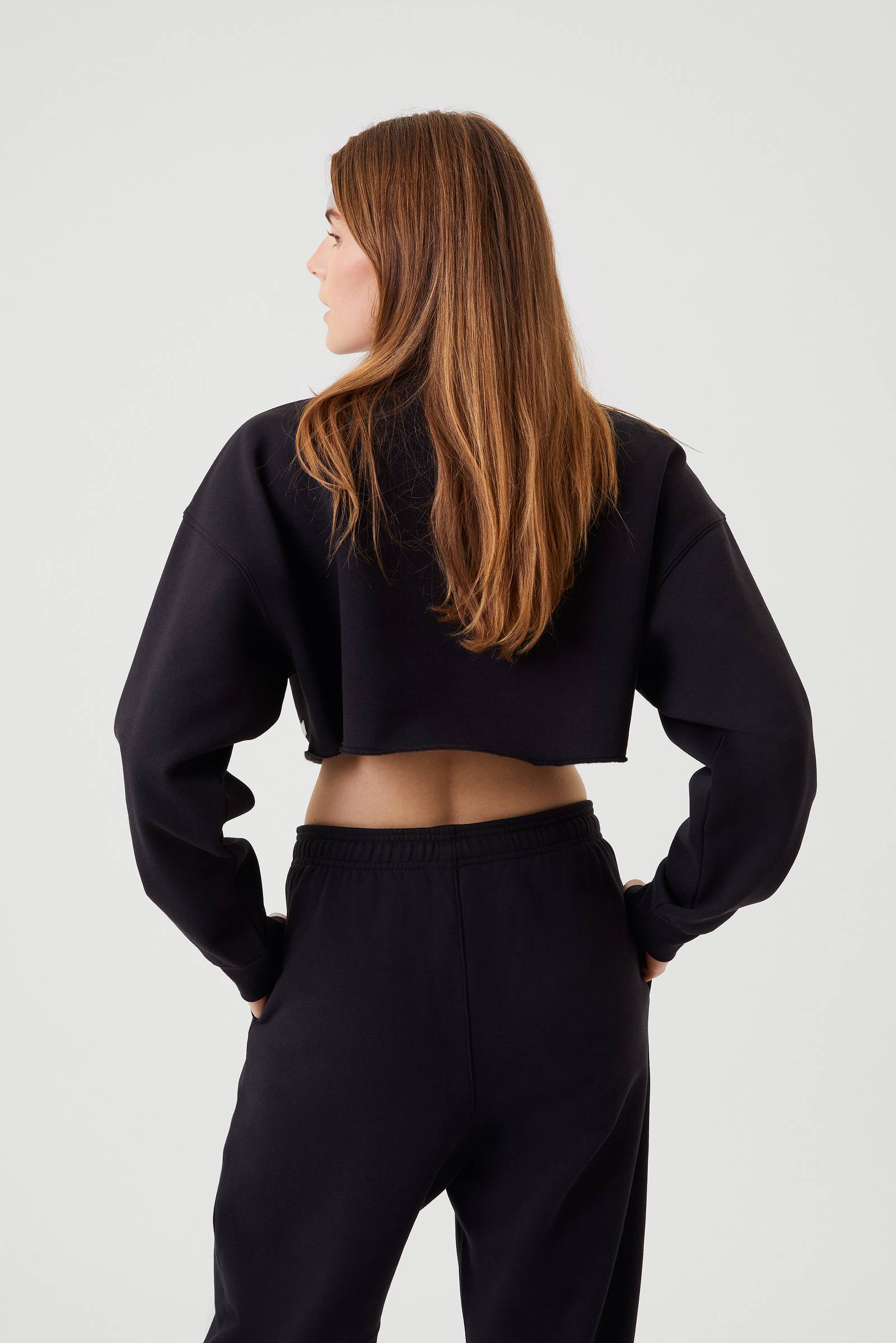 Studio Oversized Cropped Crew image 2