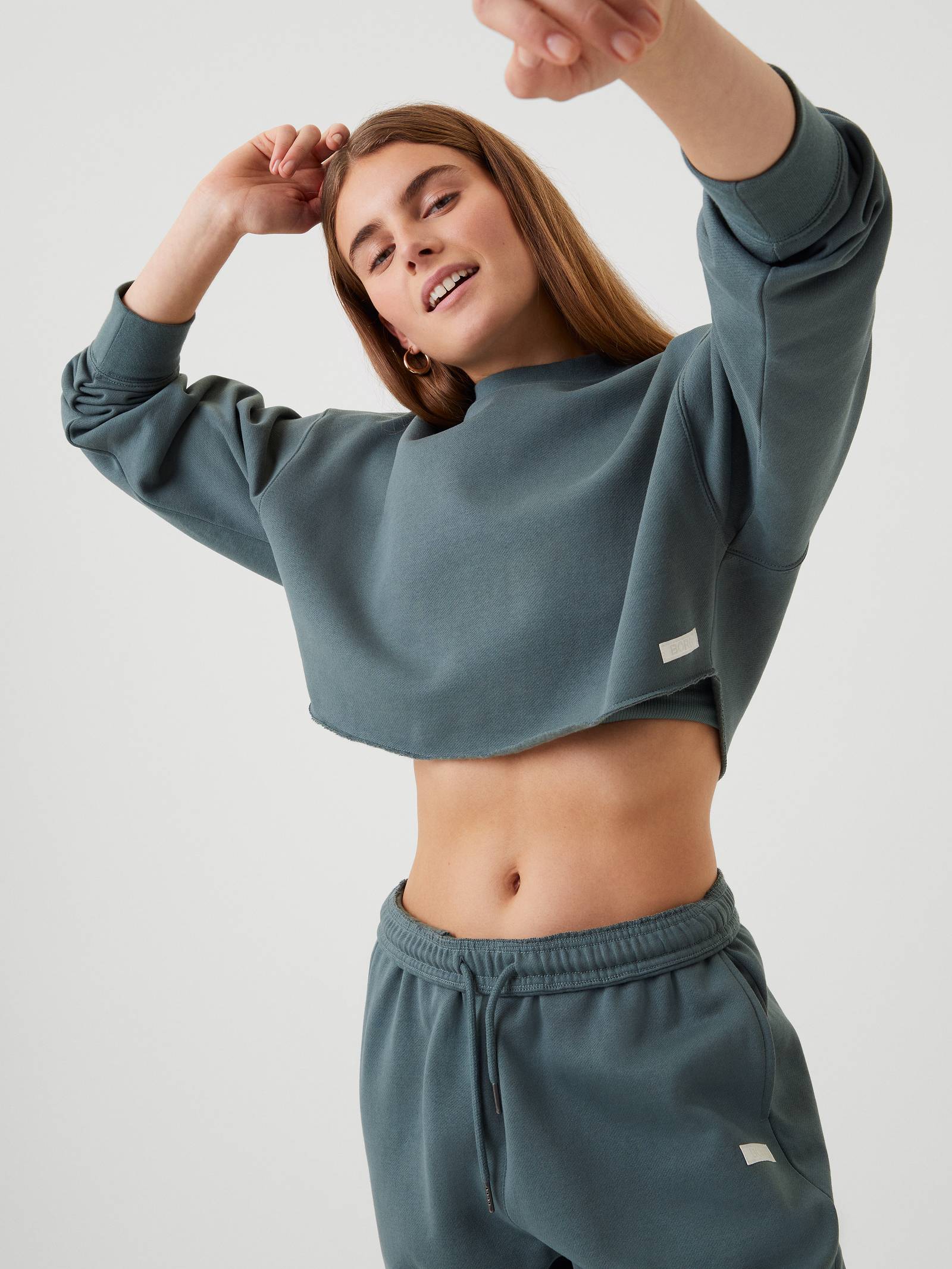 Studio Oversized Cropped Crew image 2