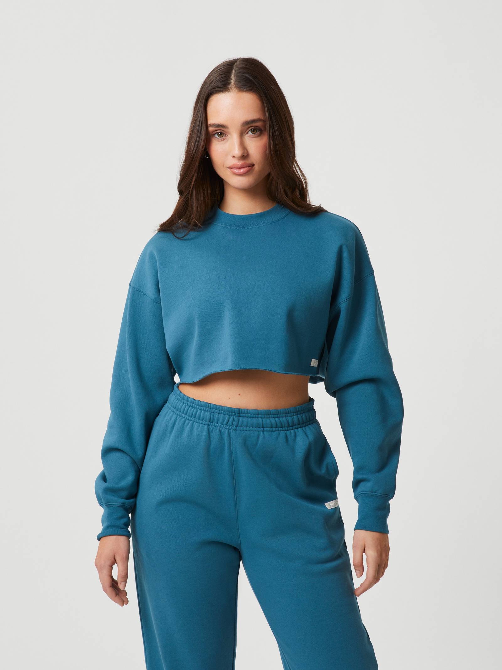 Studio Oversized Cropped Crew image 2