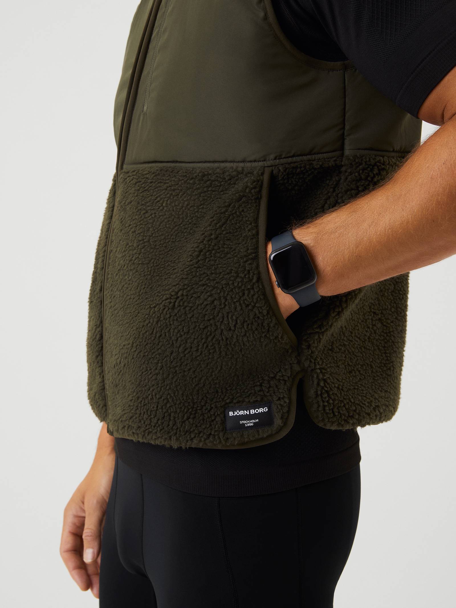 Centre Pile Fleece Vest image 4