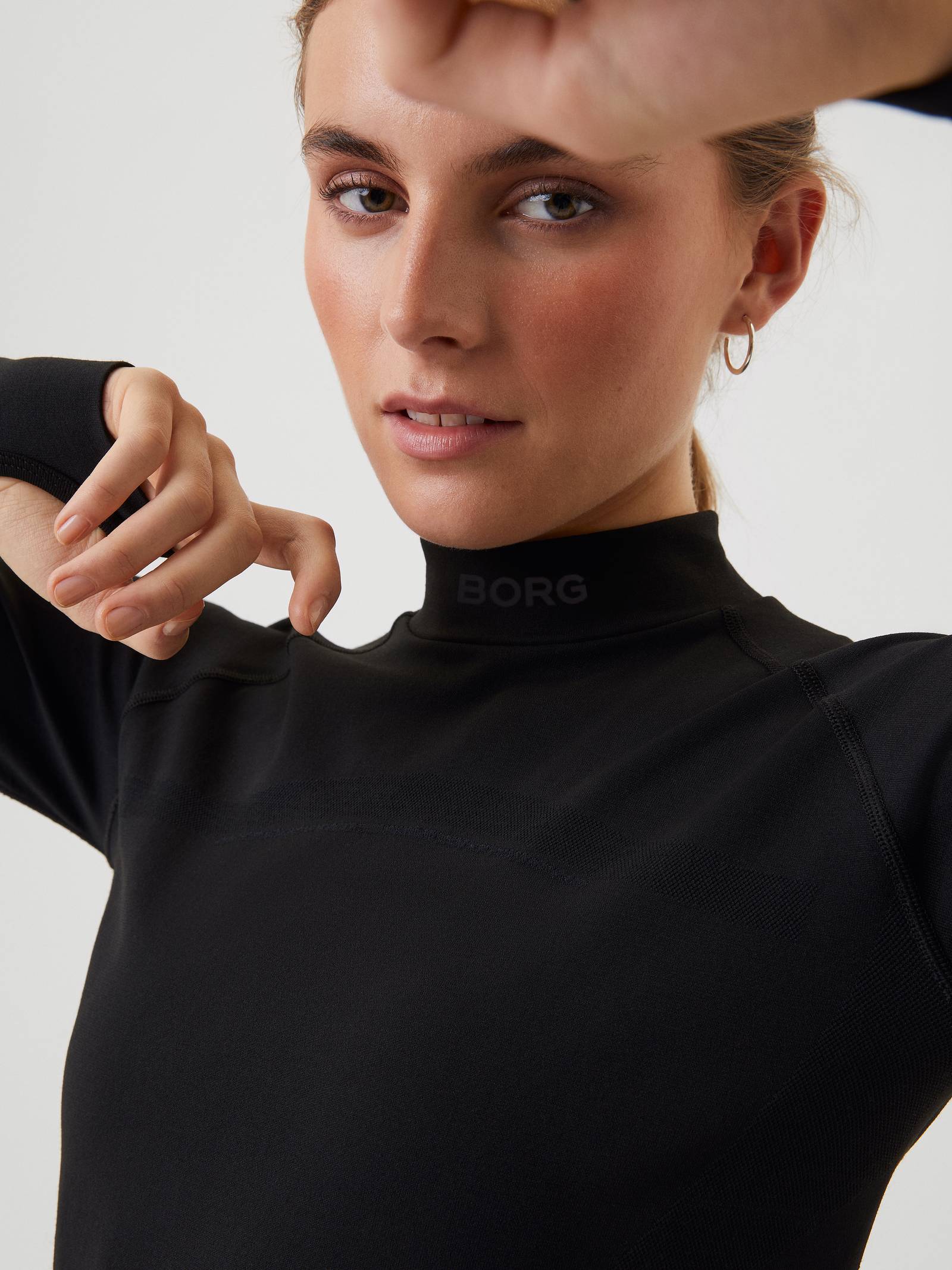 Borg Running Seamless Mock Neck image 4