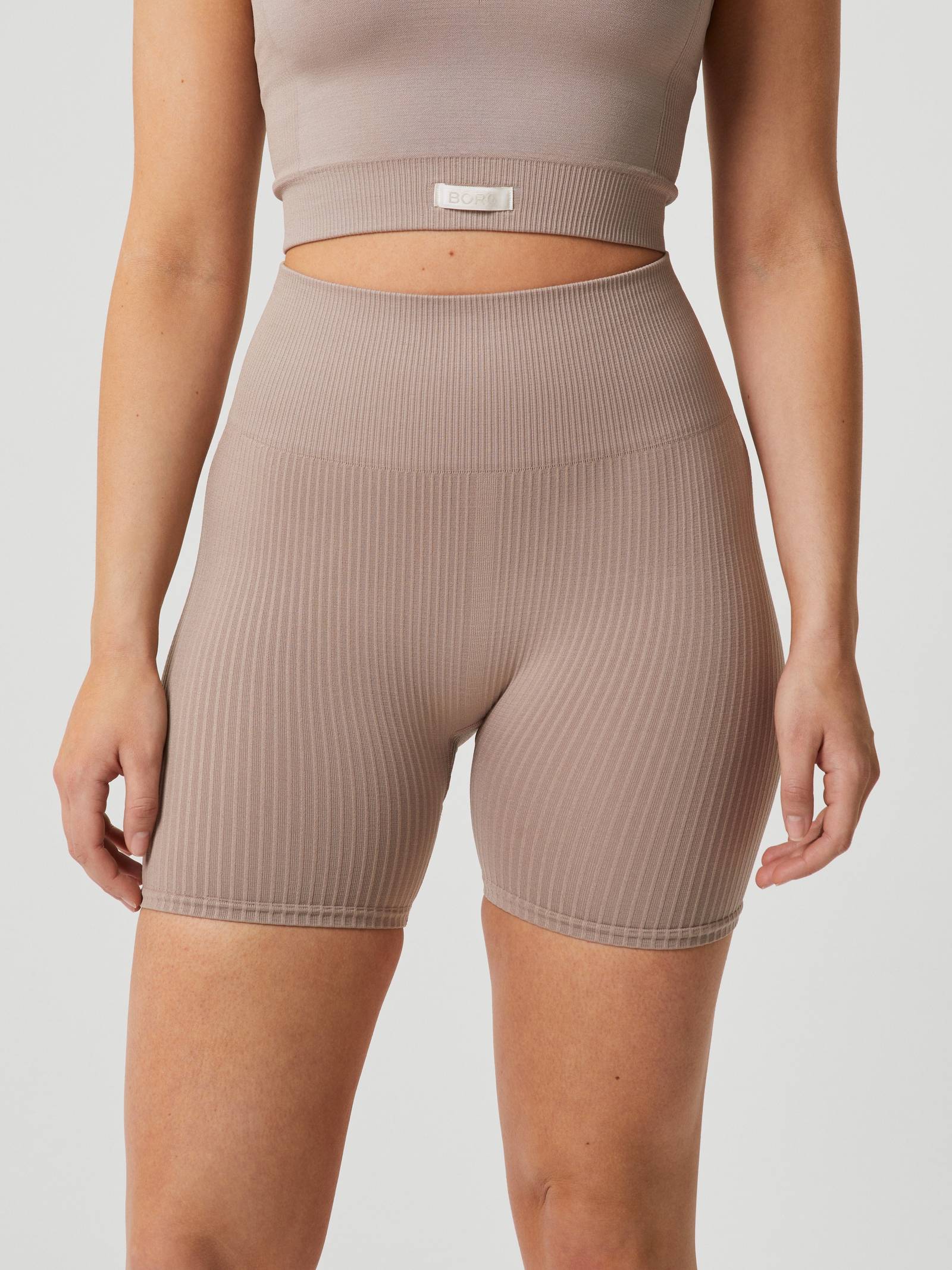 Studio Seamless Rib Shorts image 4