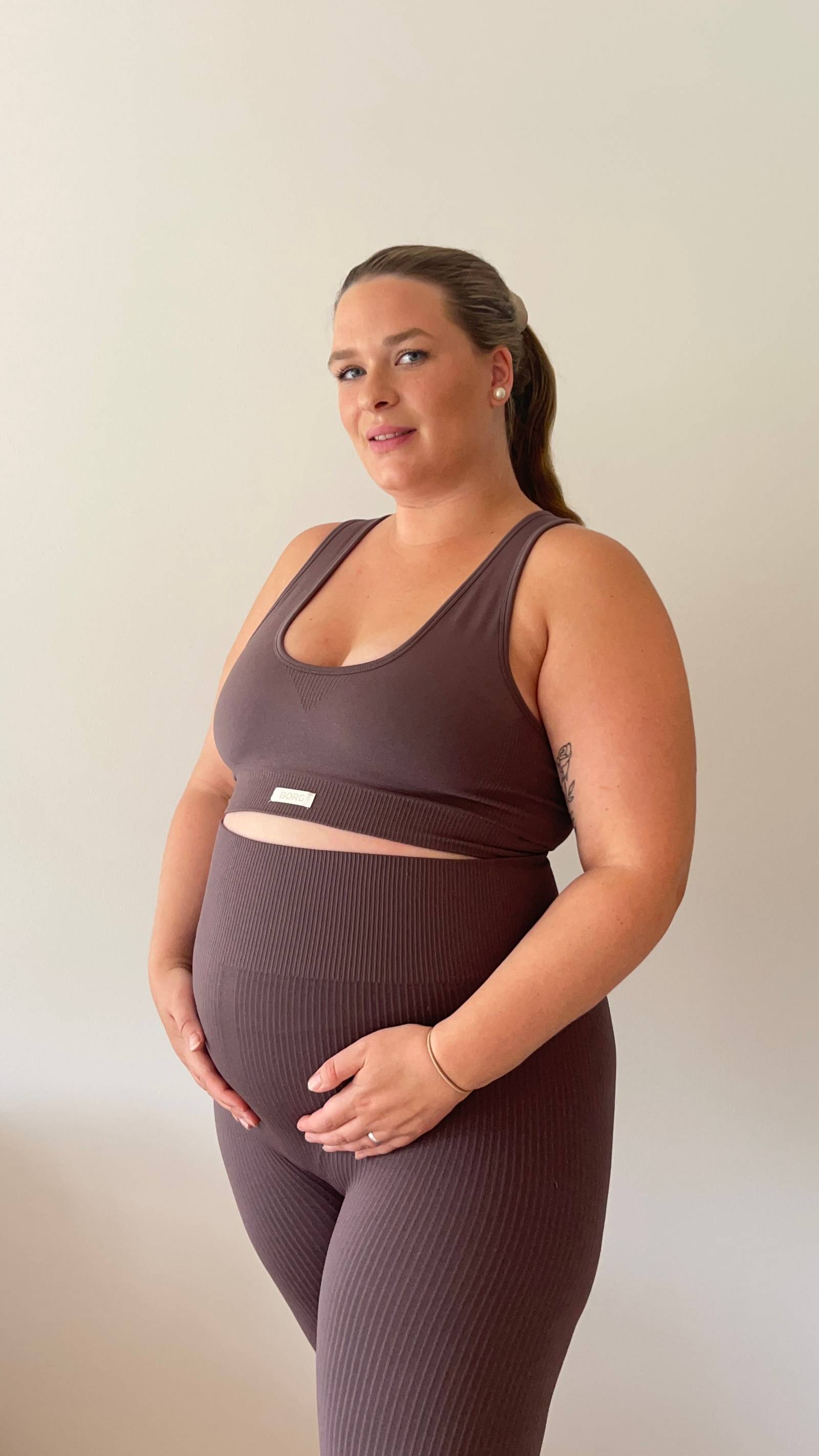 Studio Seamless Rib Tights image 5