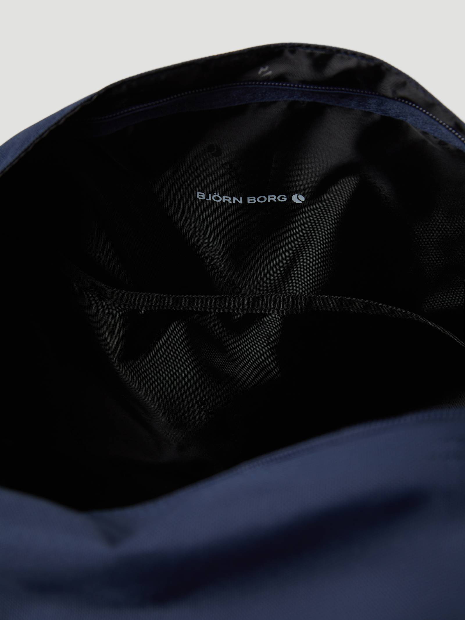 Core Sports Bag 35L image 5