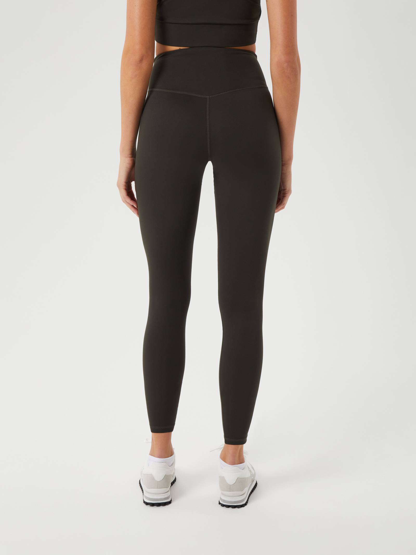 Studio Cross Tights image 3