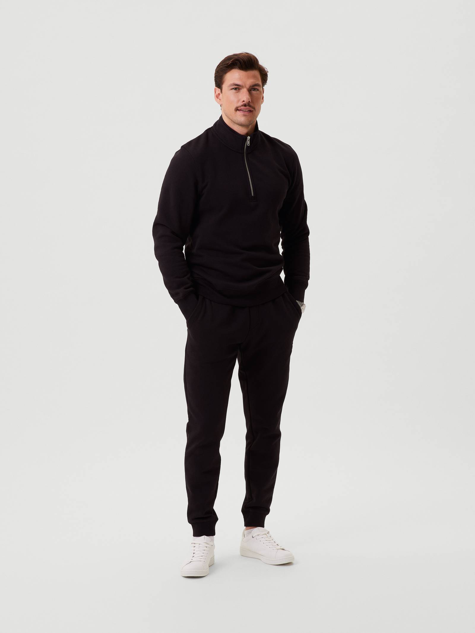 Centre Half-Zip image 3