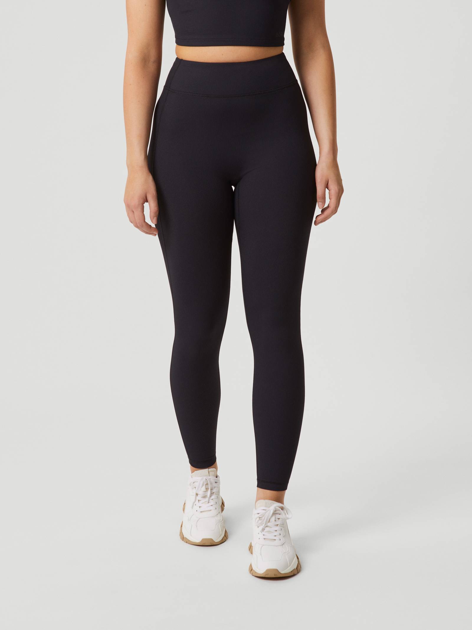 Studio Highwaist Rib Tights image 2