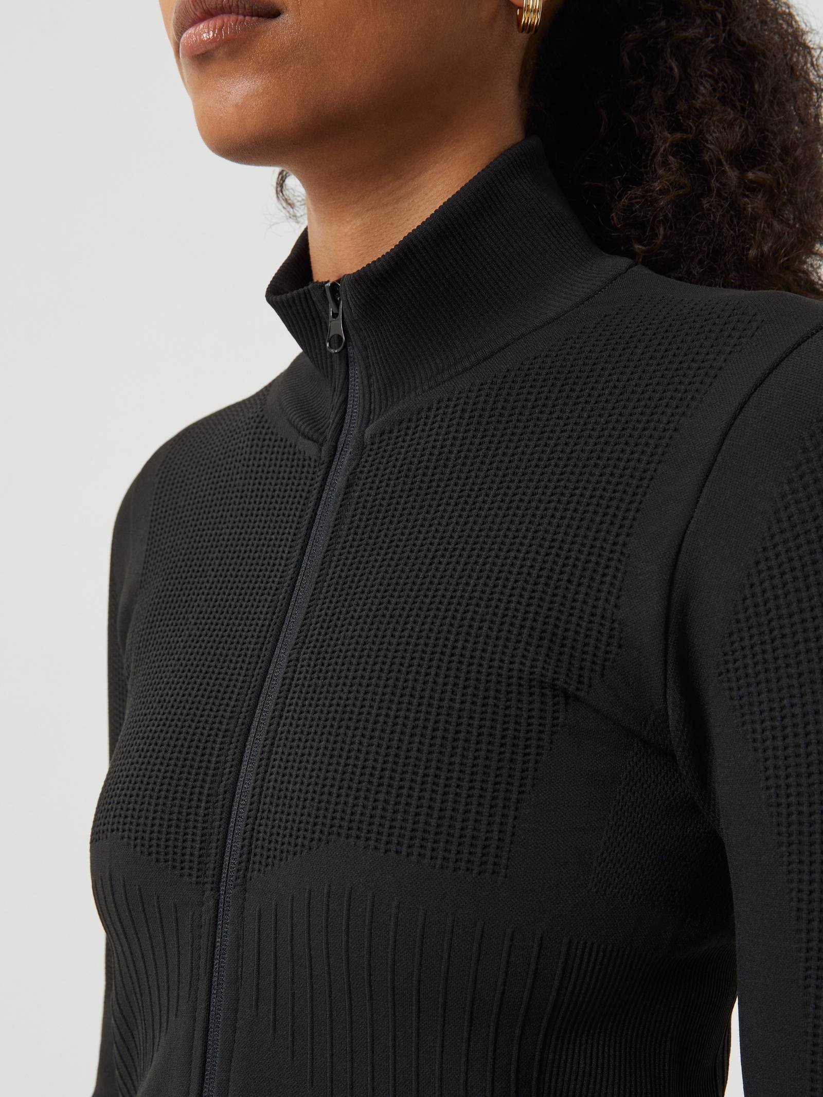 Borg Running Seamless Cover-Up image 4