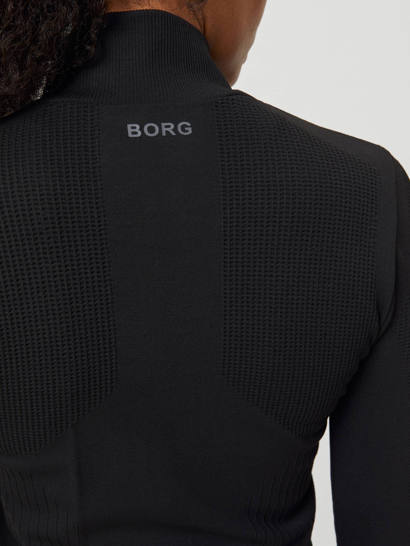 Borg Running Seamless Cover-Up image 5