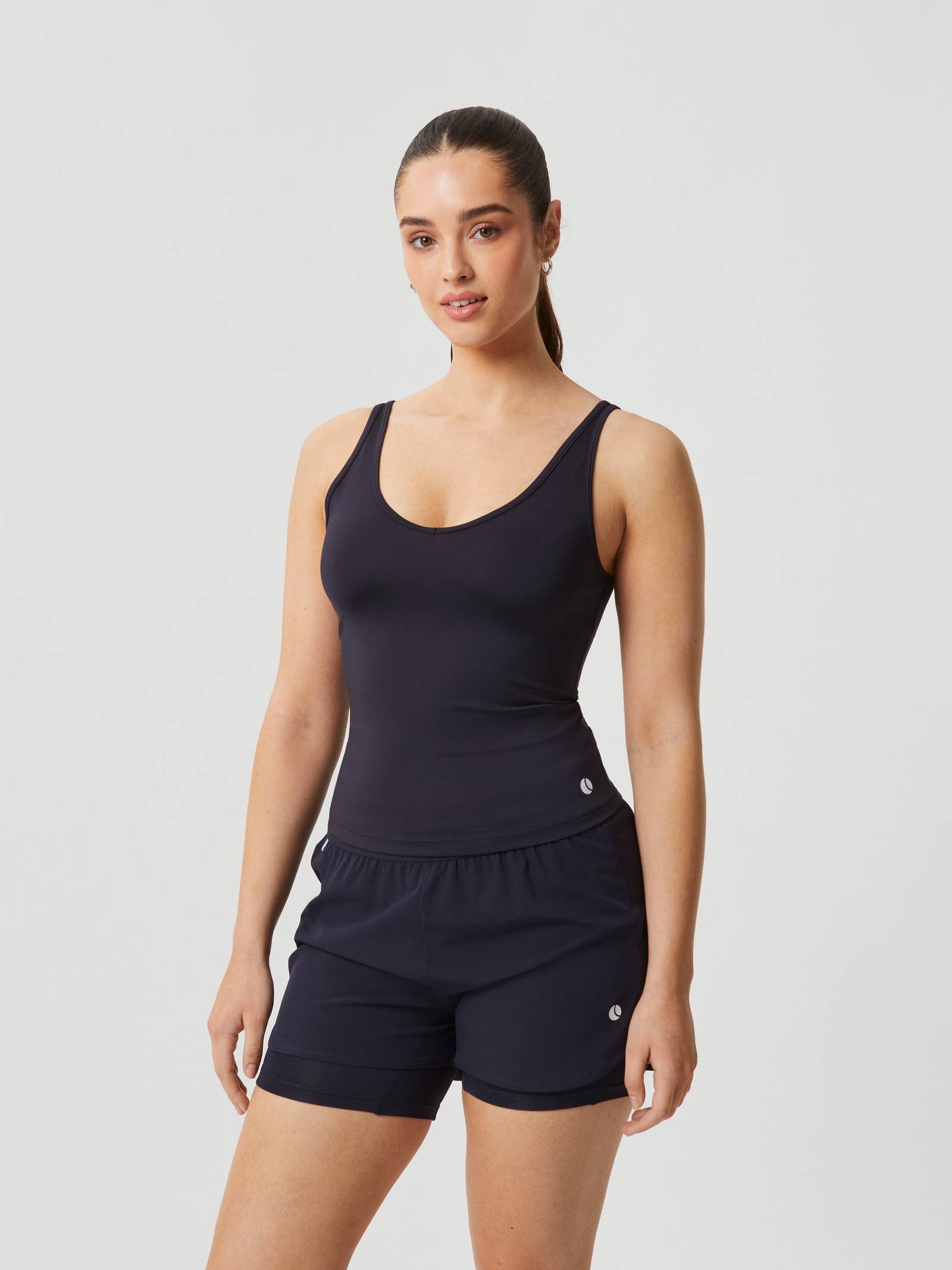 Ace Deep V Tank image 1