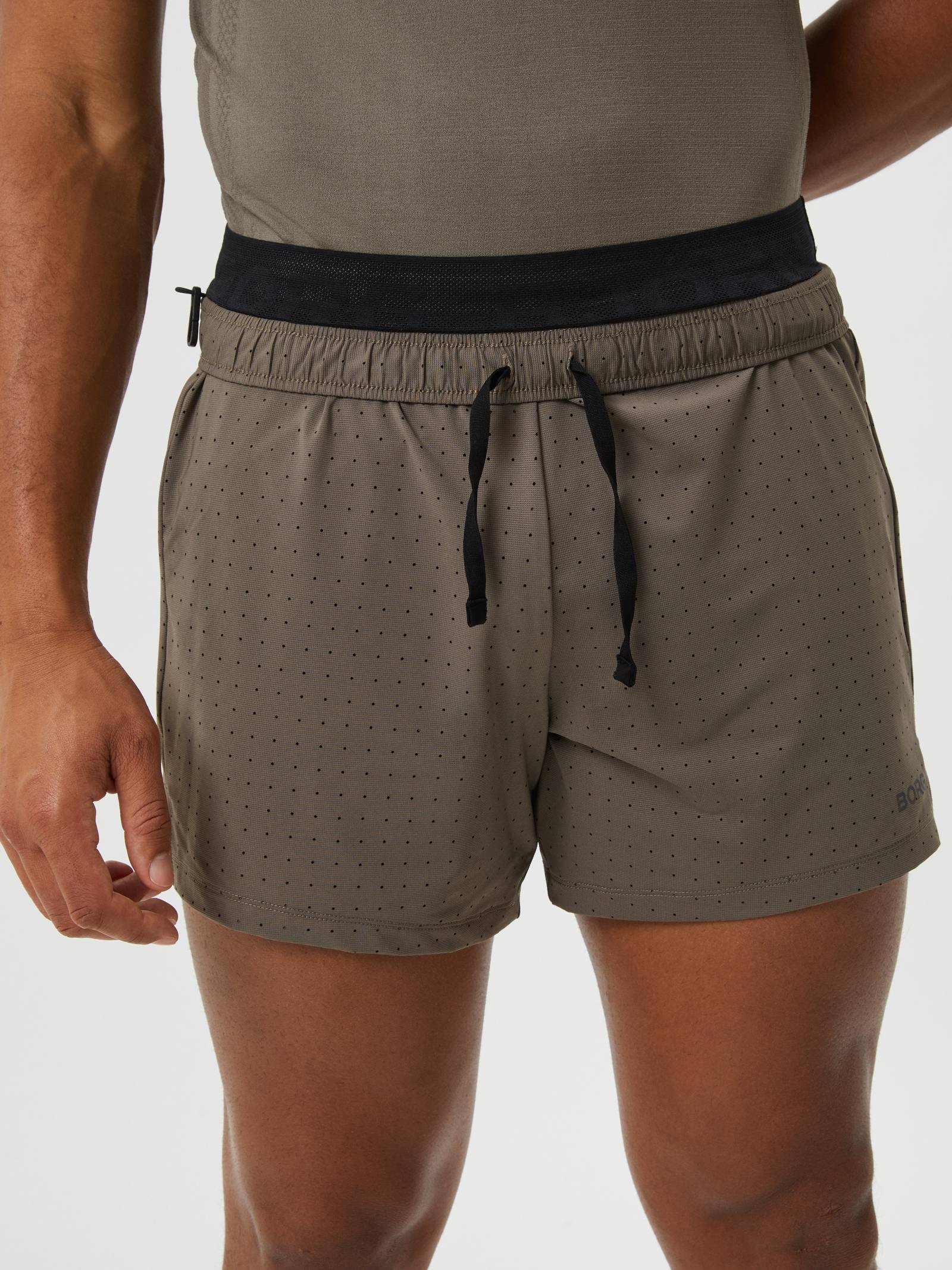 Borg Running Perforated 5' Shorts image 5