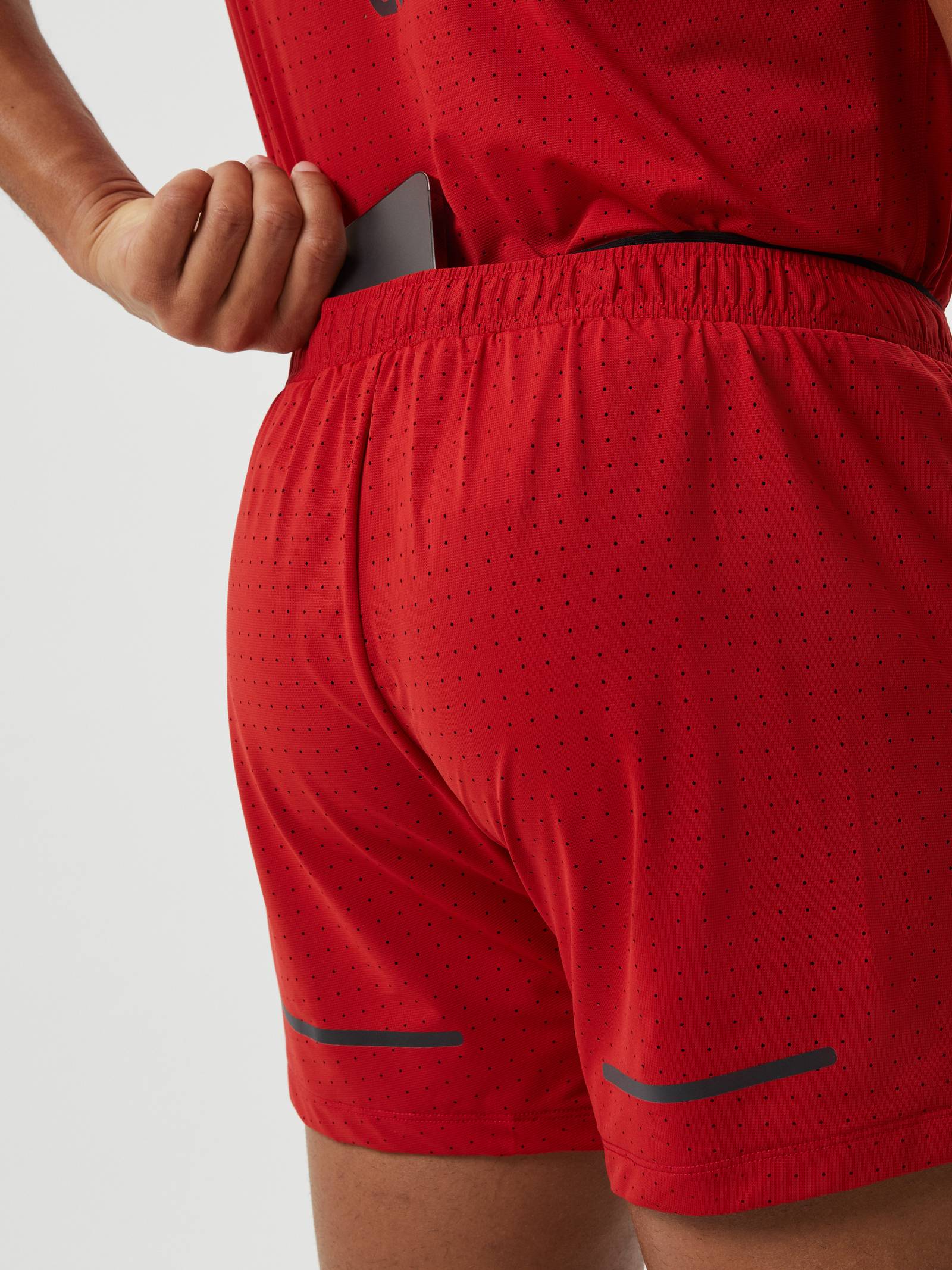 Borg Running Perforated 5' Shorts image 4