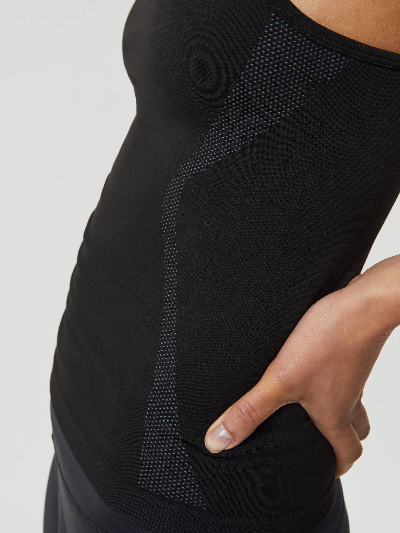 Borg Running Seamless Tank image 5