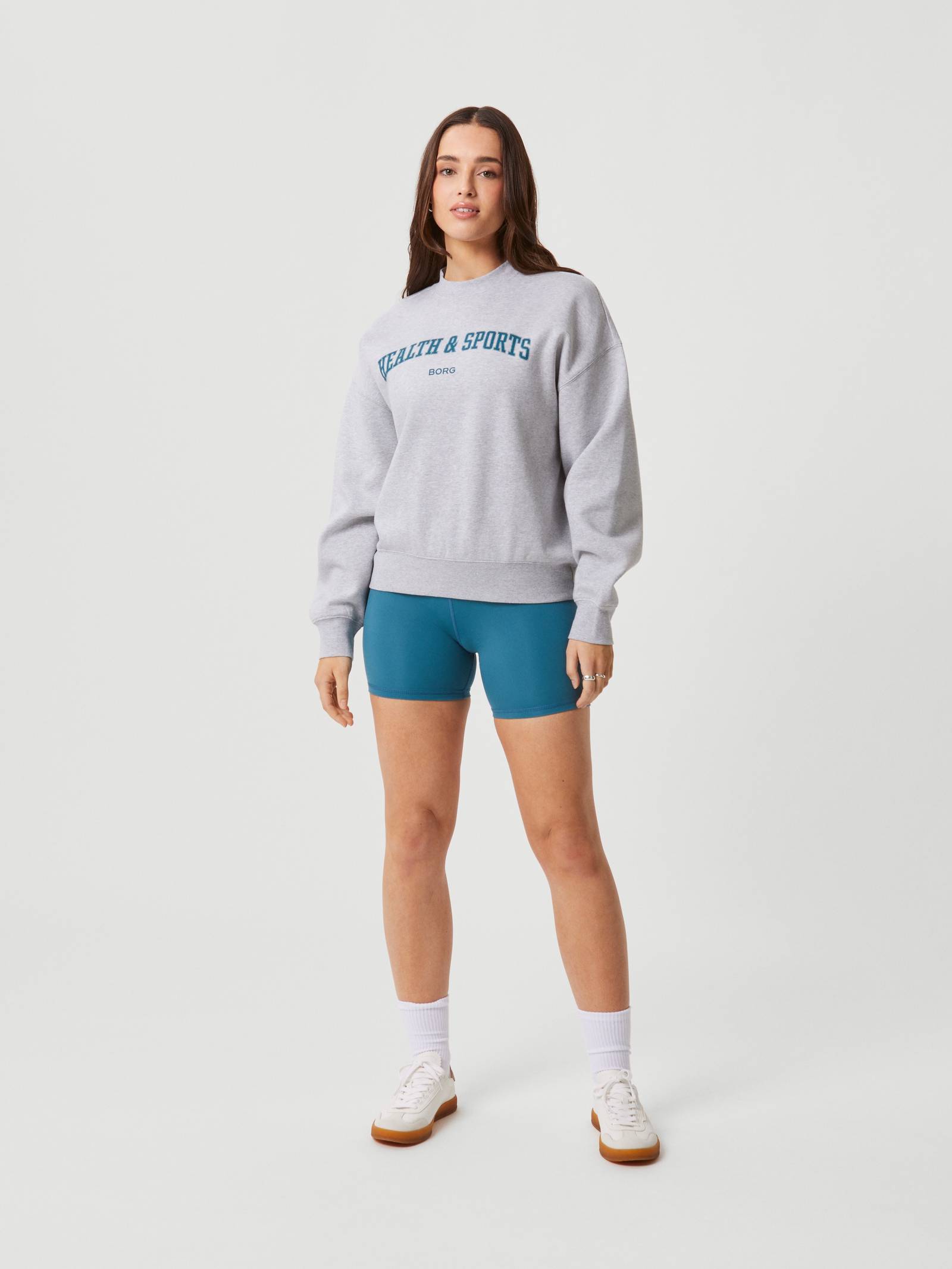 Studio Oversized Crew image 4