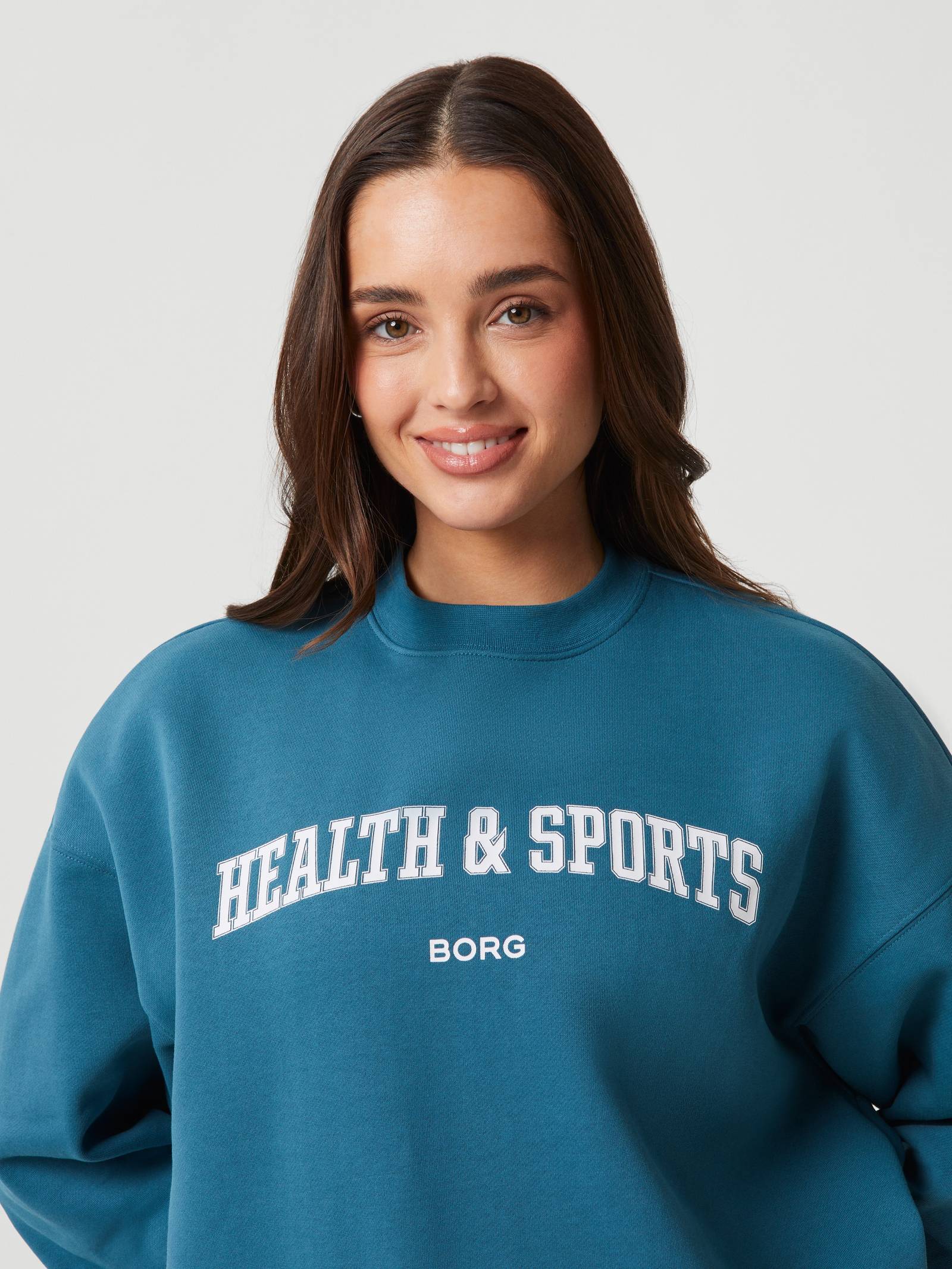 Studio Oversized Crew image 5