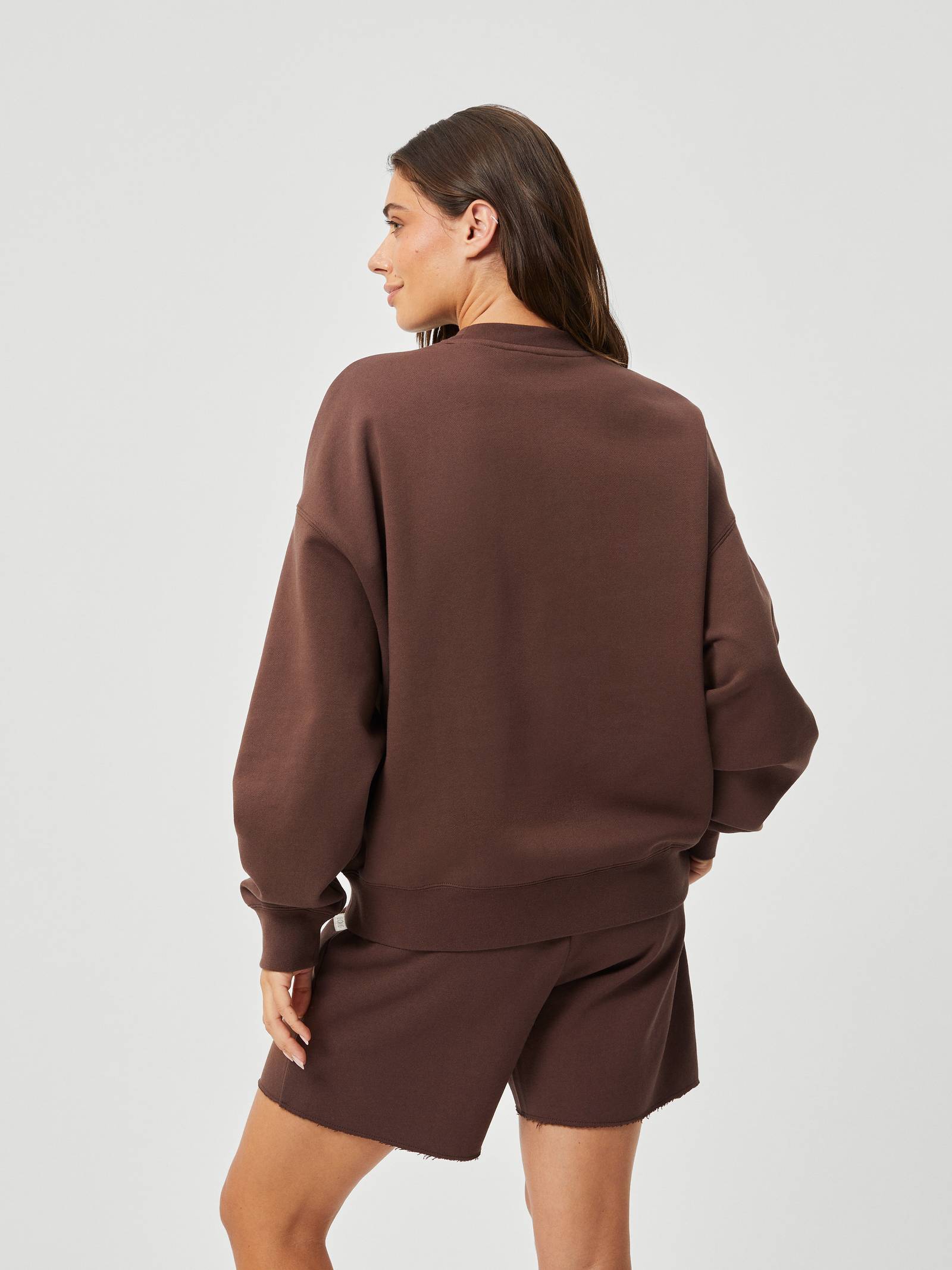 Studio Oversized Crew image 5