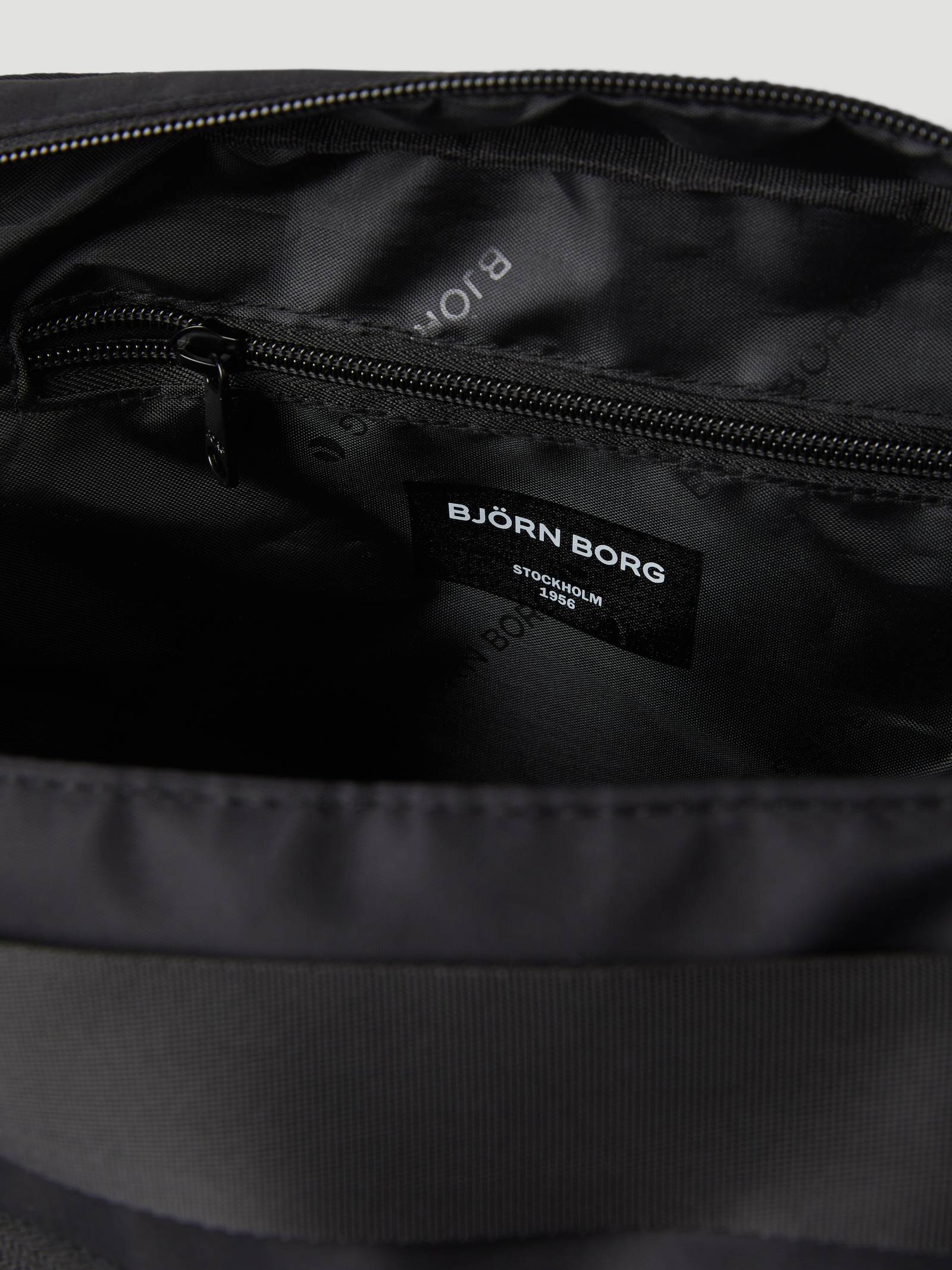 Borg Active Shoulder Bag image 4