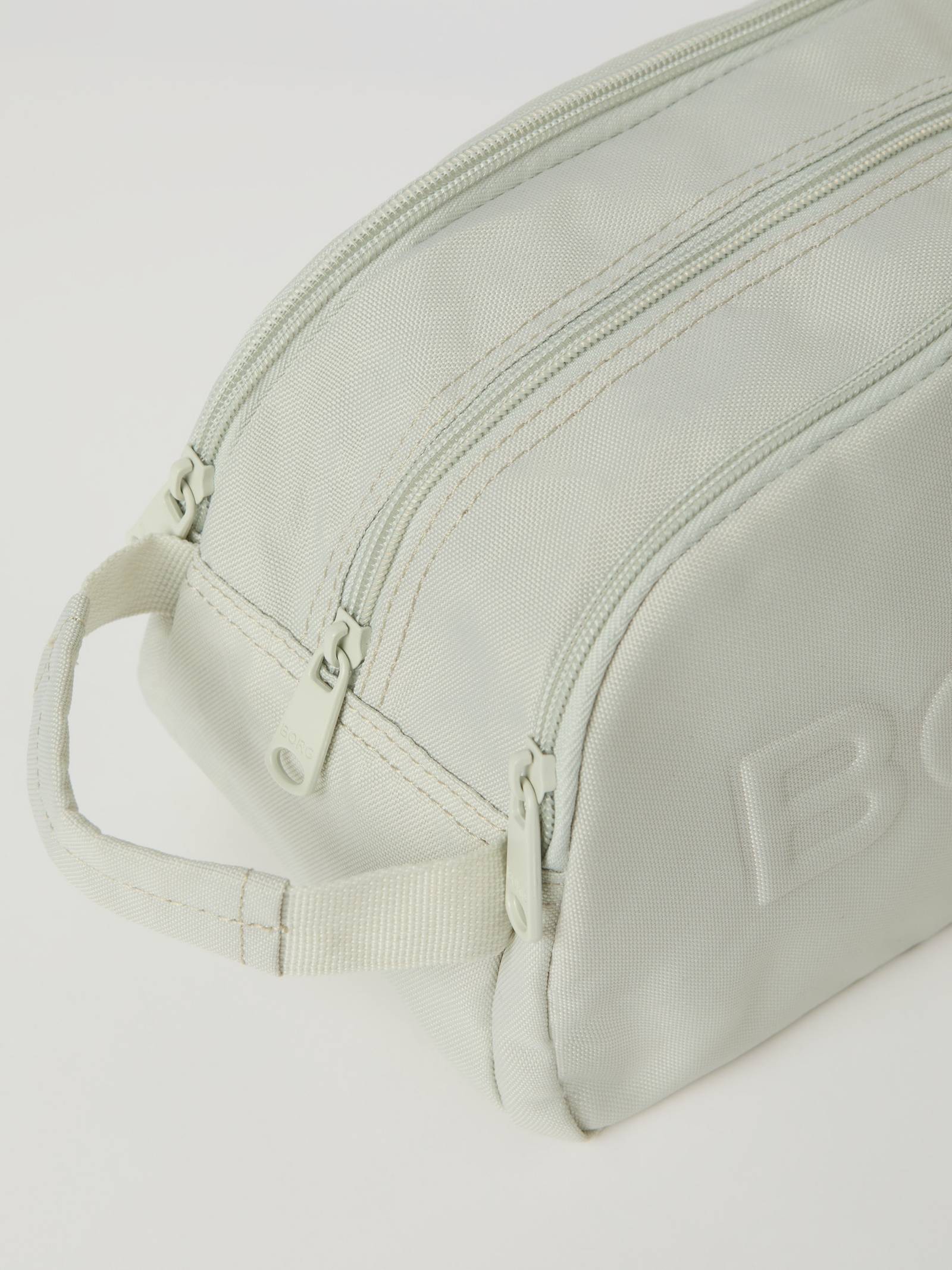 Borg Embossed Toilet Case image 3