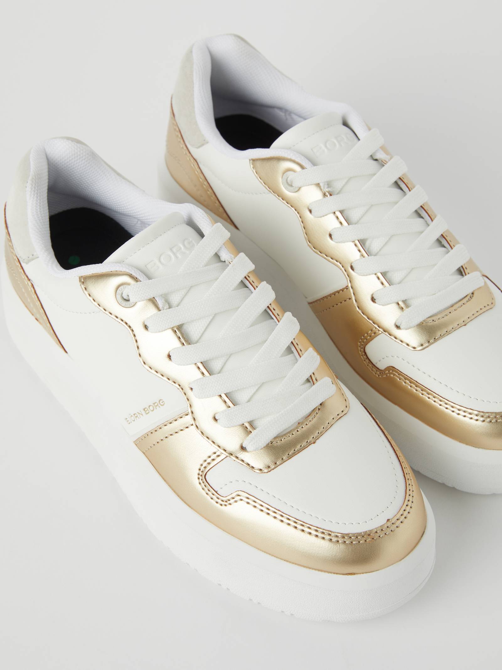 Women's Matt Metallic Sneakers T2400 image 2