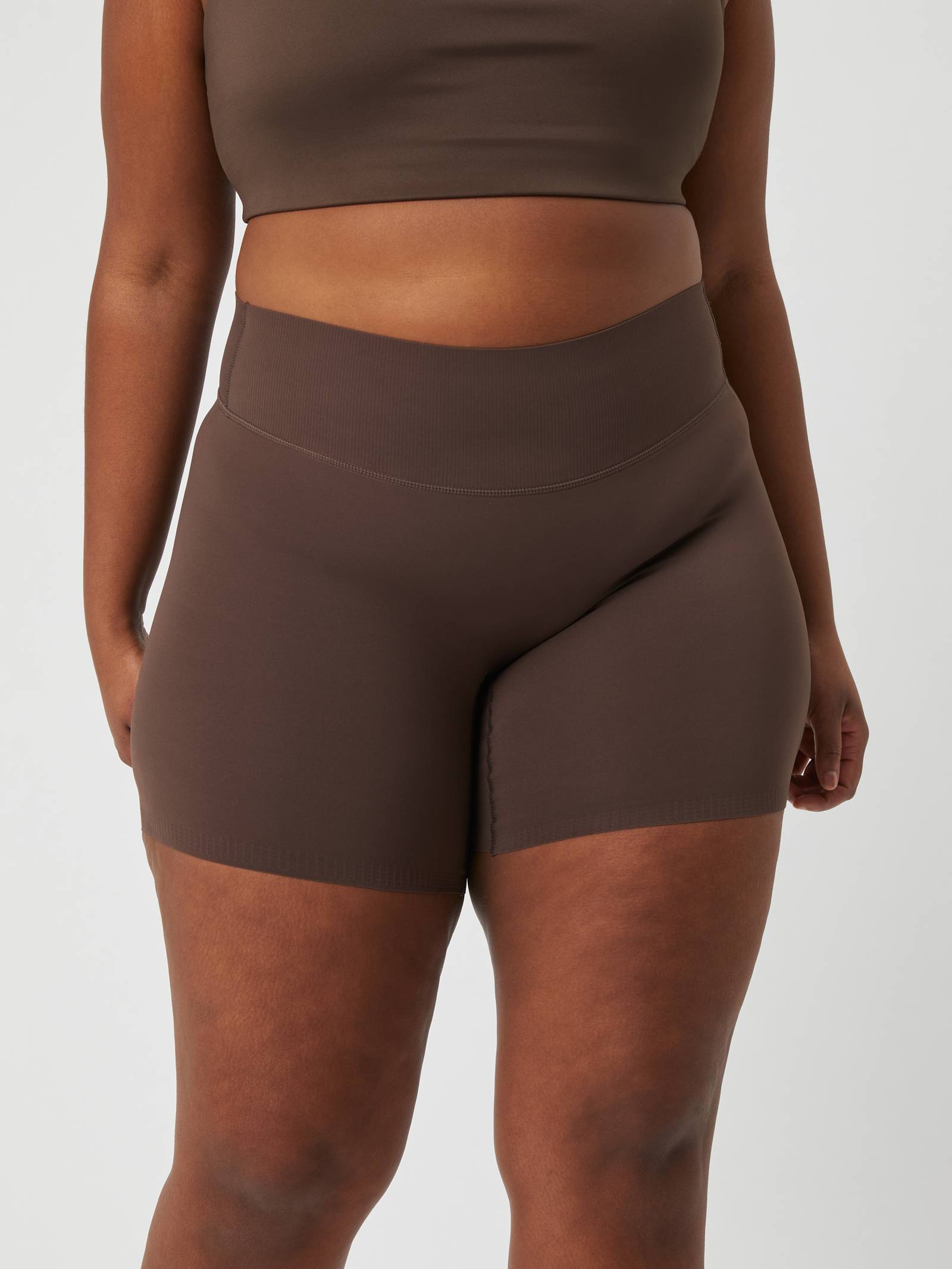 Studio Alice Highwaist Shorts image 7