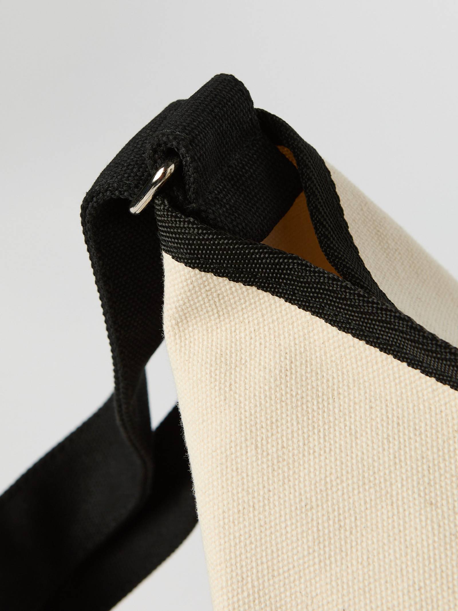 Ace Classic Crossover Bag image 4