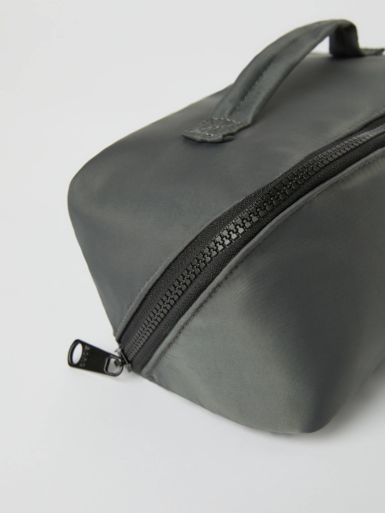 Borg Leisure Toilet Case image 4