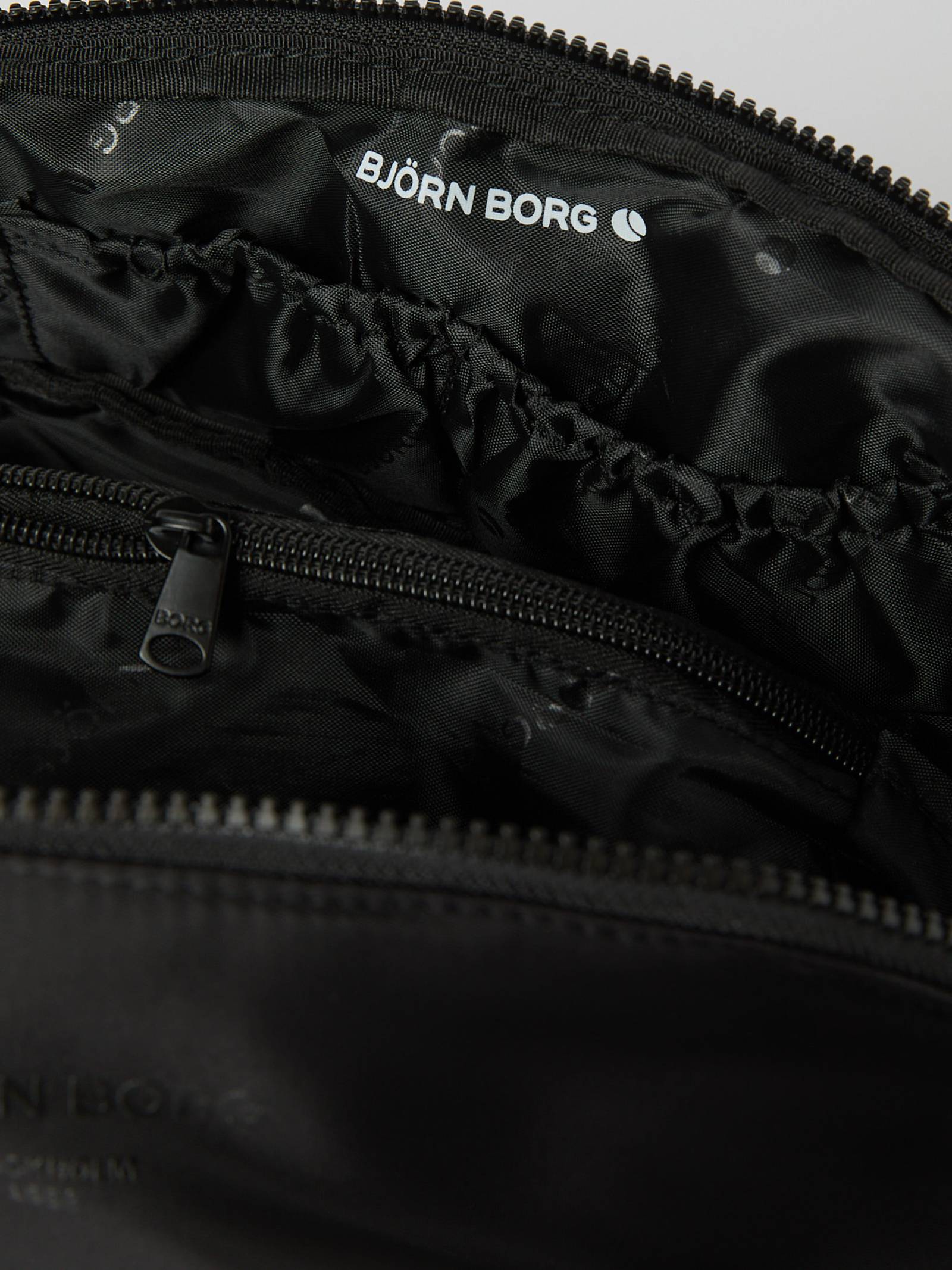 Borg Daily Wash Bag image 4