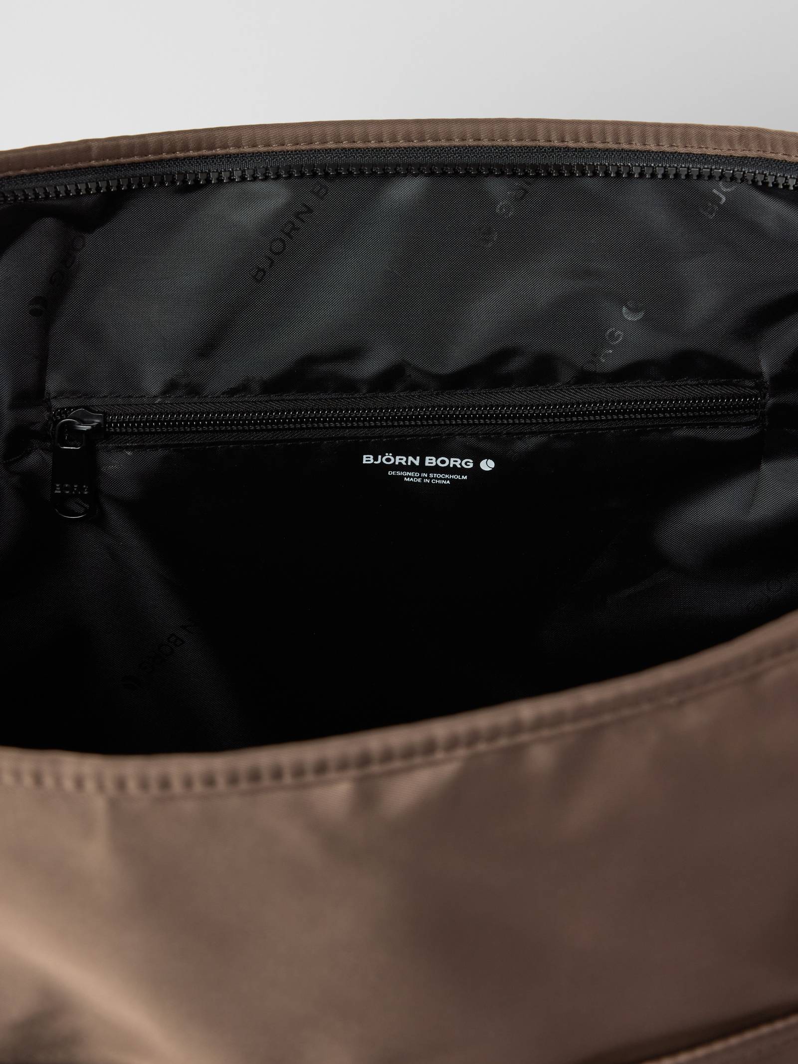 Borg Daily Tote 22L image 2