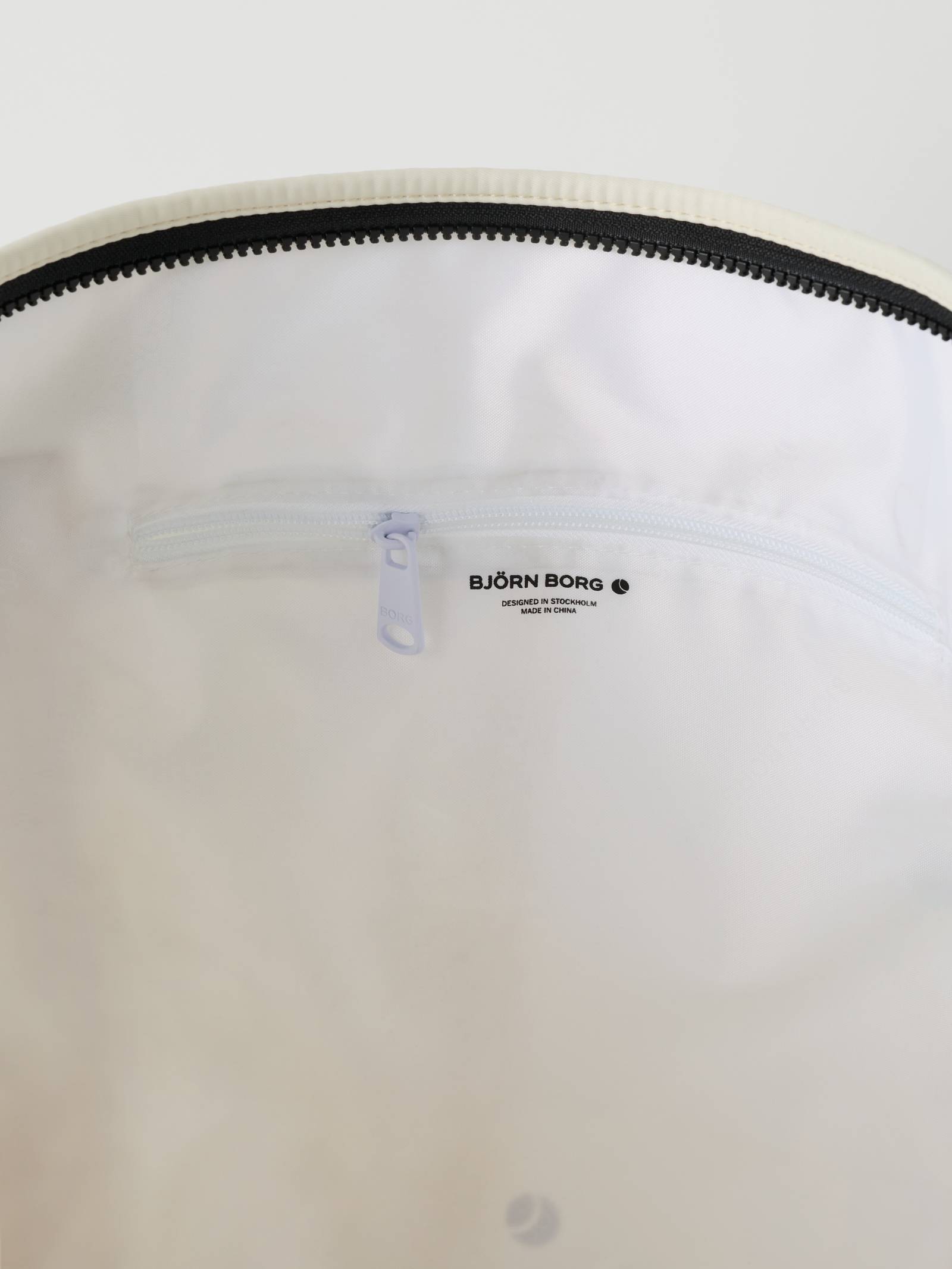 Borg Daily Tote 22L image 4