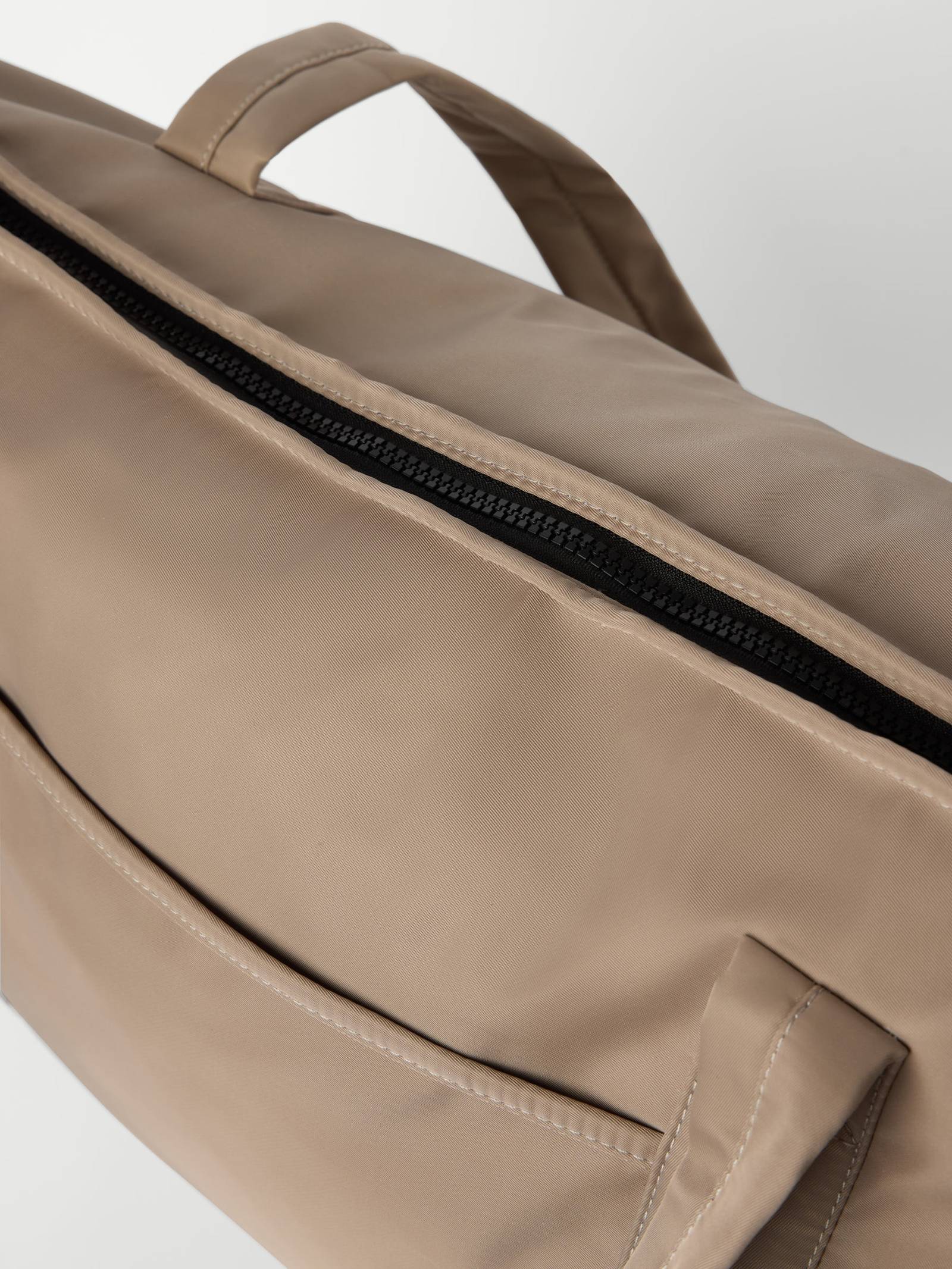 Borg Daily Tote 22L image 3