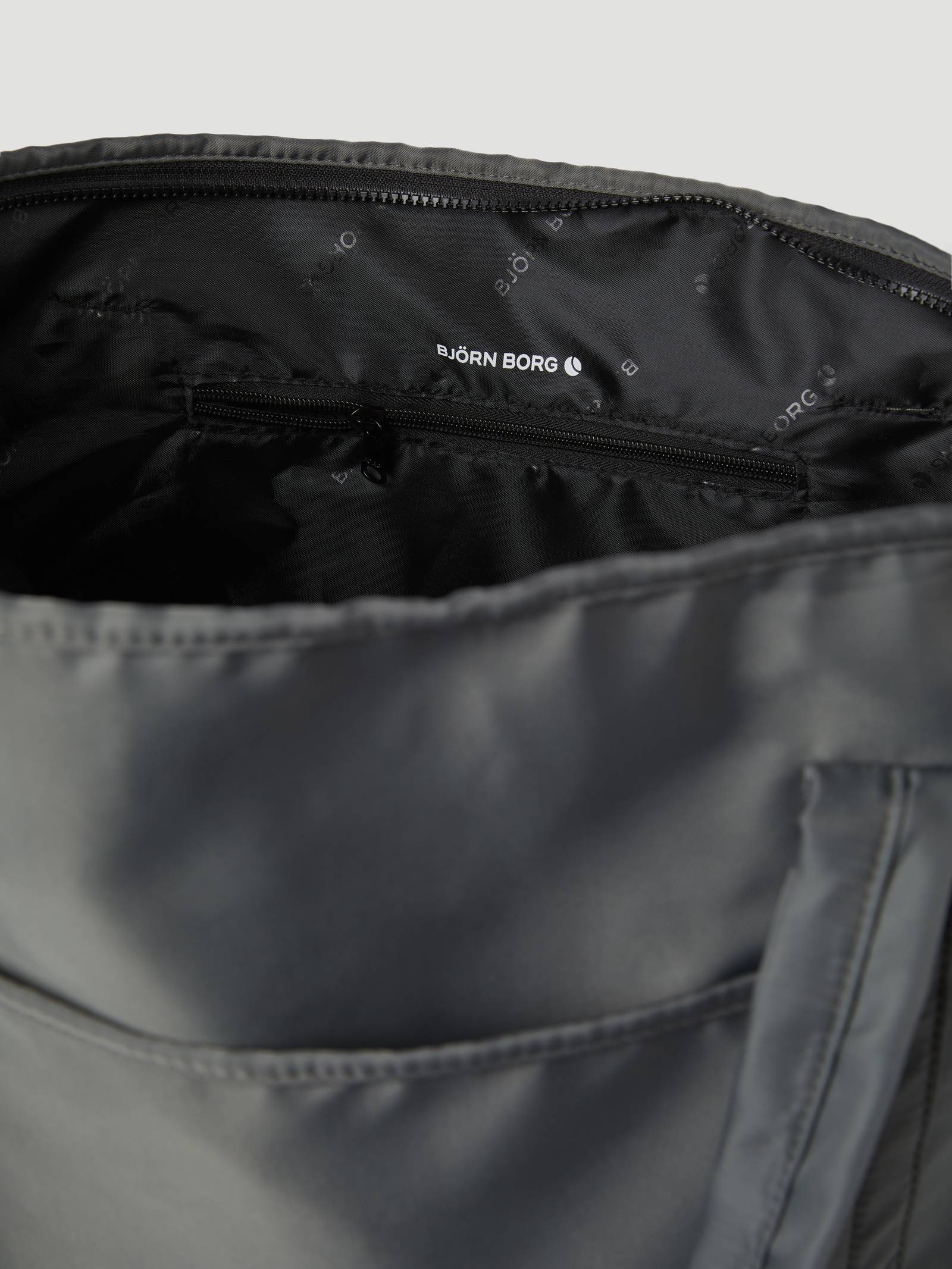 Sthlm Leisure Tote image 4