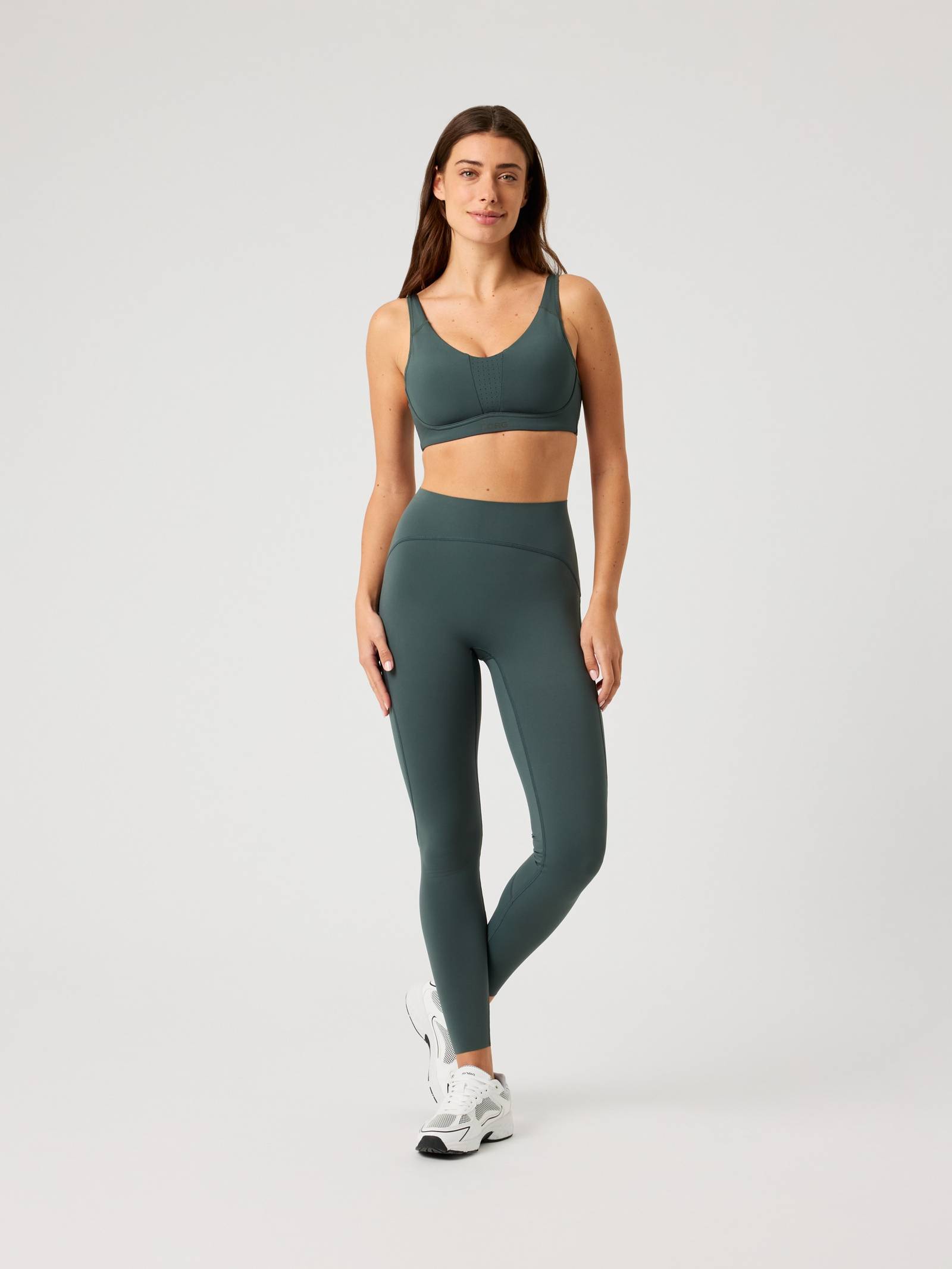 Borg Reform Sports Bra image 3