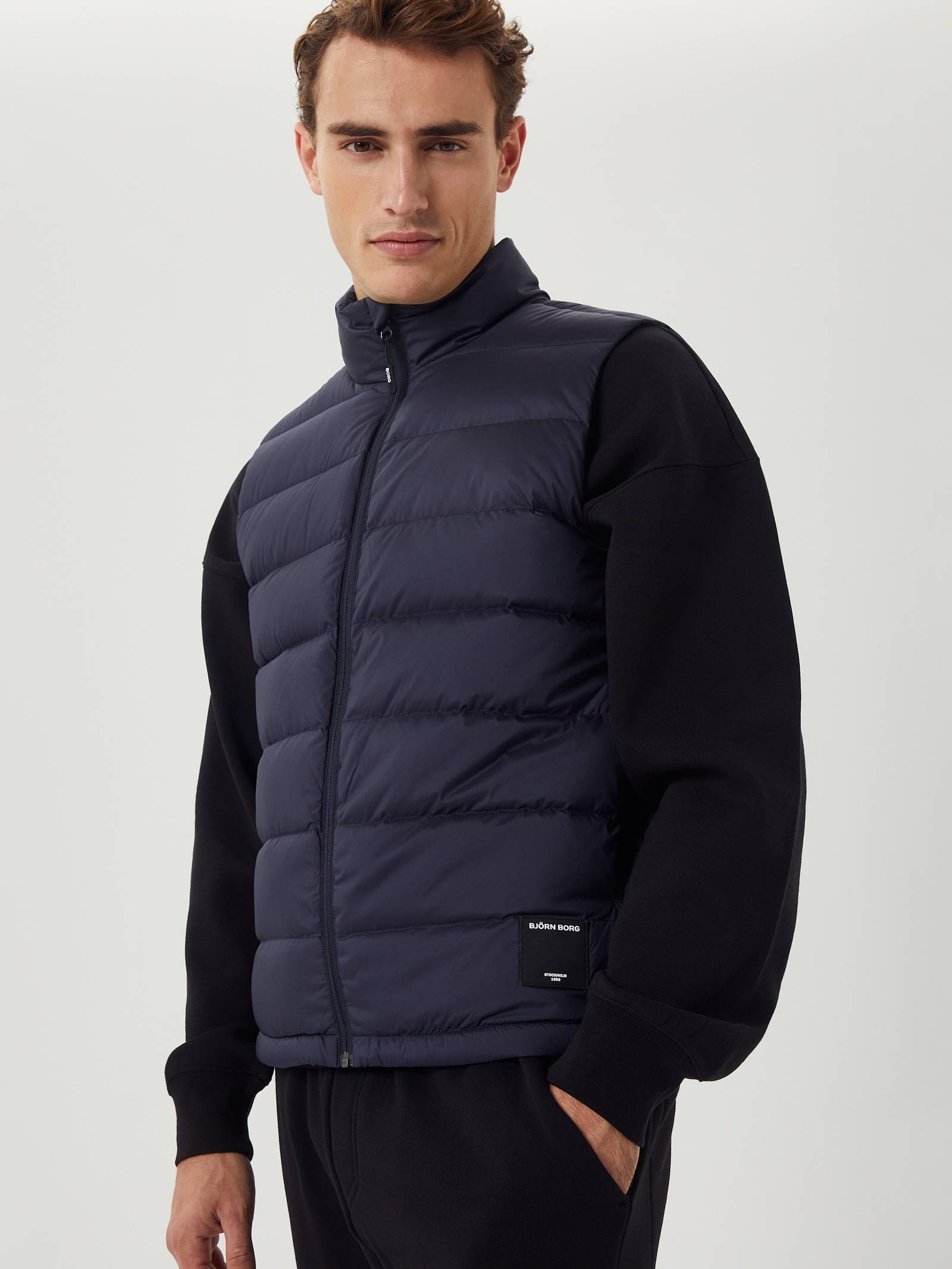 Centre Down Vest image 8