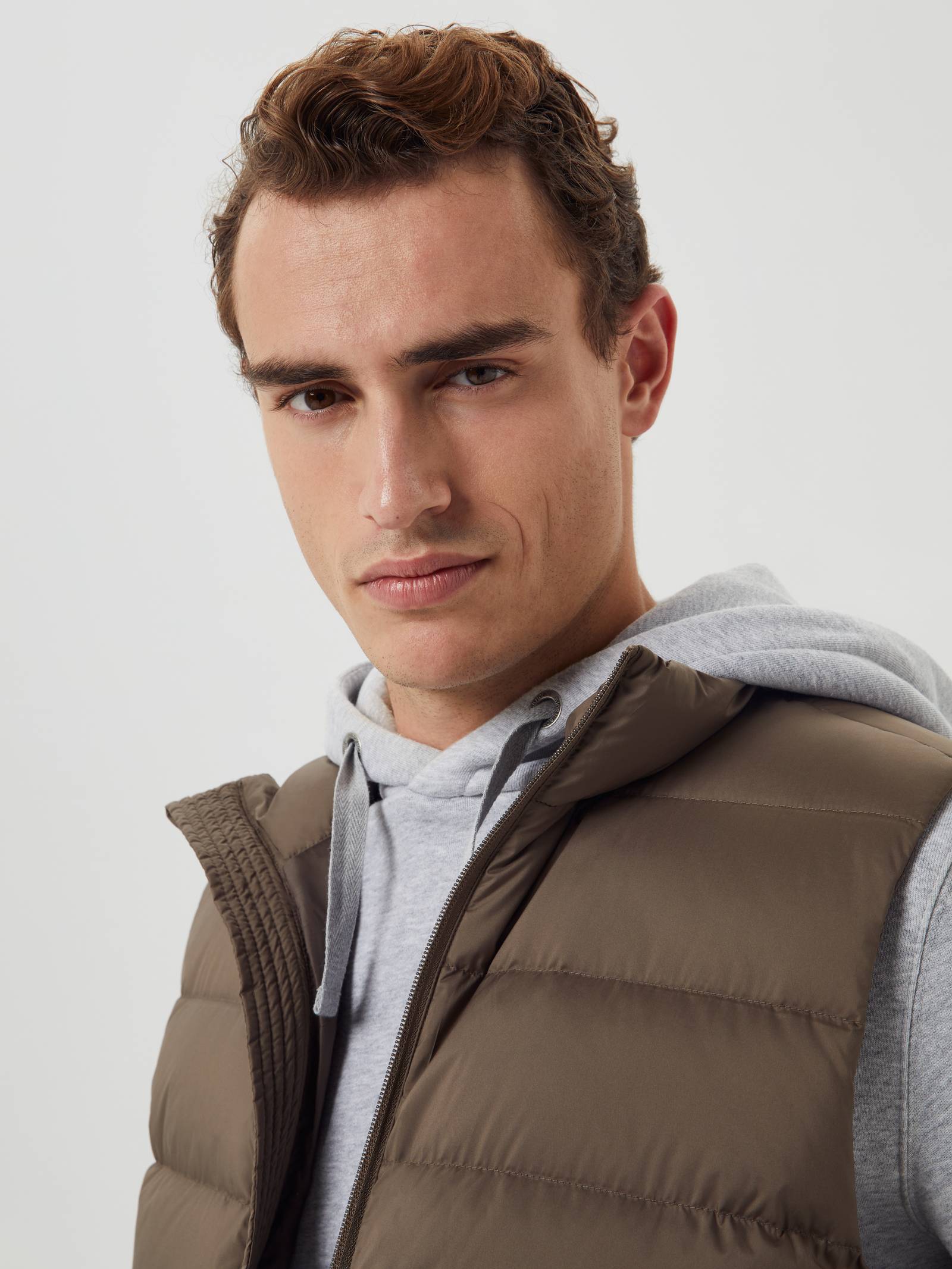 Centre Down Vest image 5