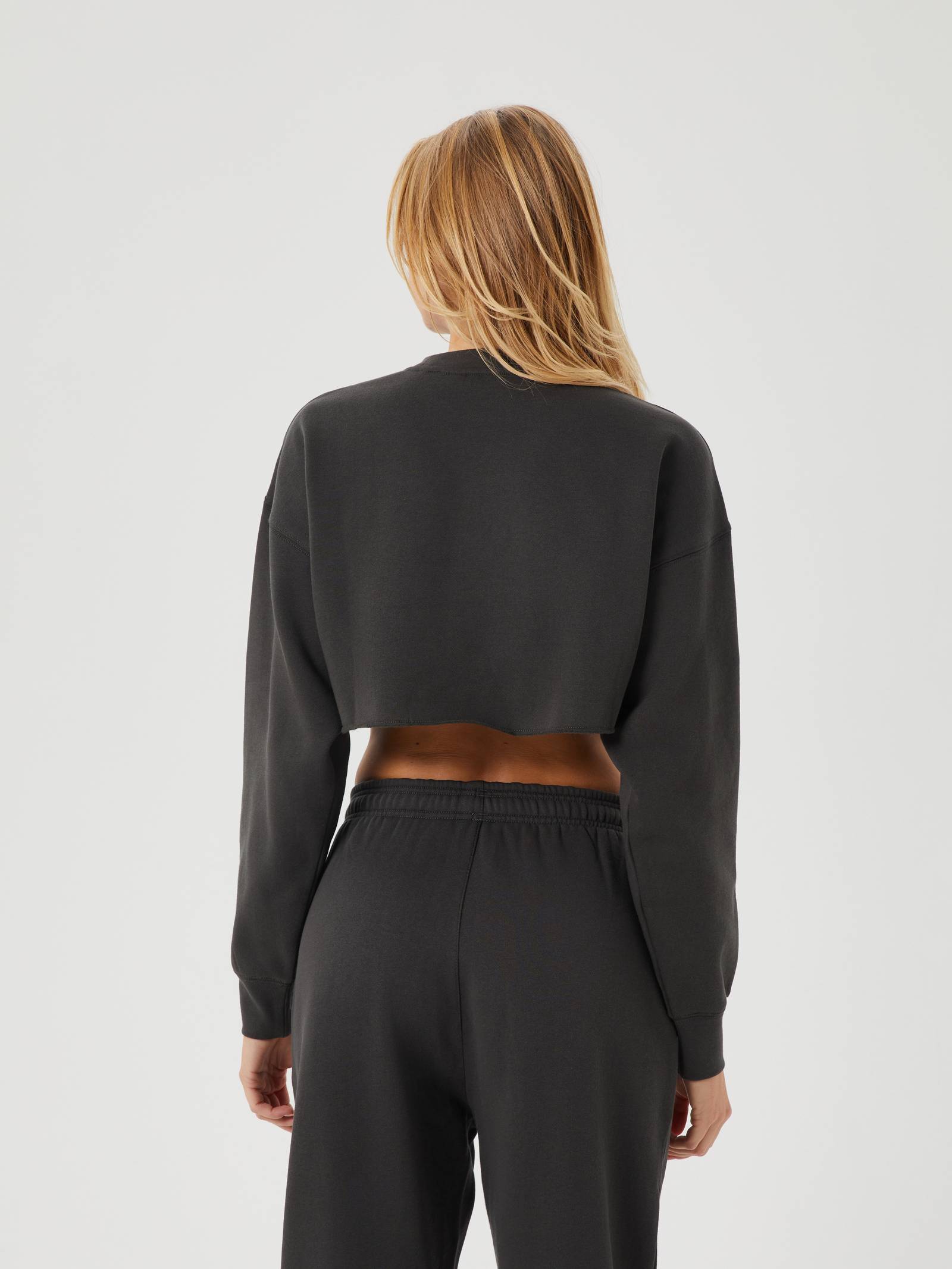 Studio Oversized Cropped Crew image 2