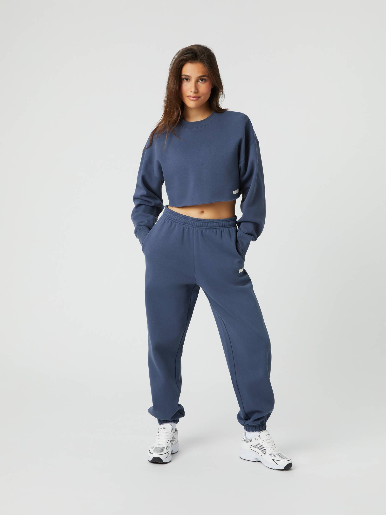 Studio Oversized Cropped Crew image 2