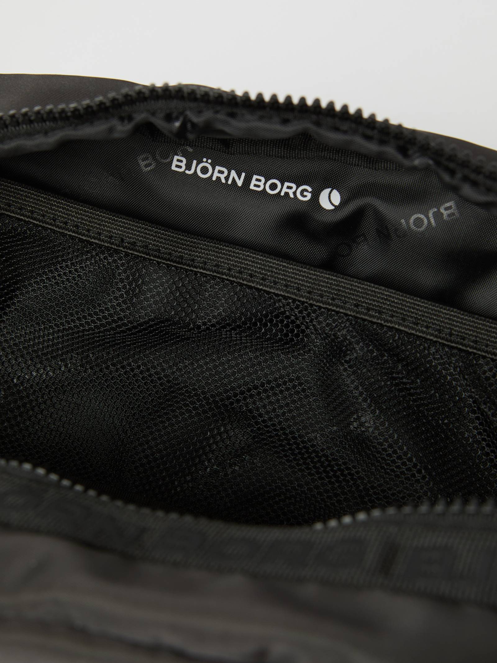 Borg Classic Toilet Case image 4