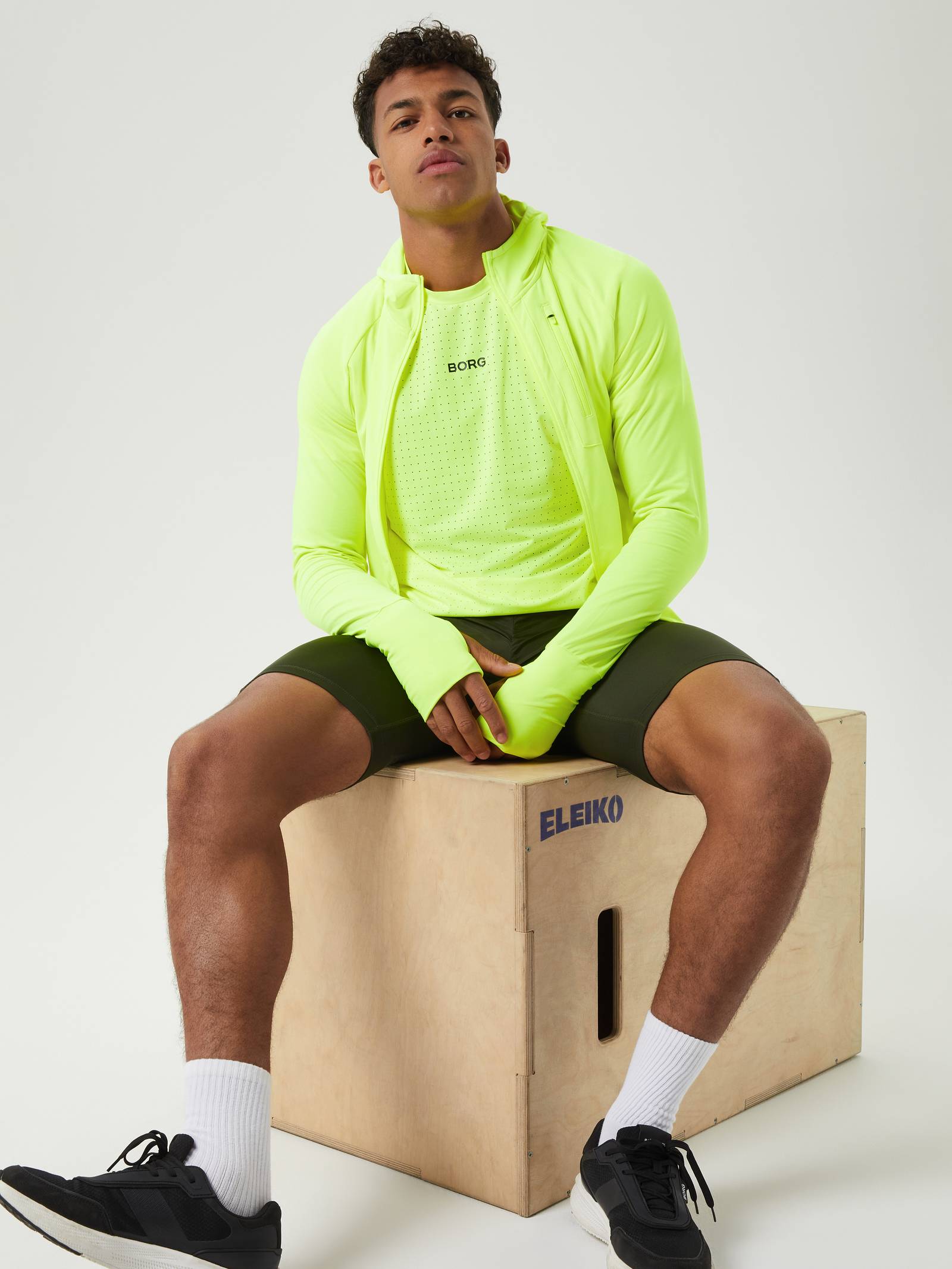 Borg Running Mid Layer Hood image 1