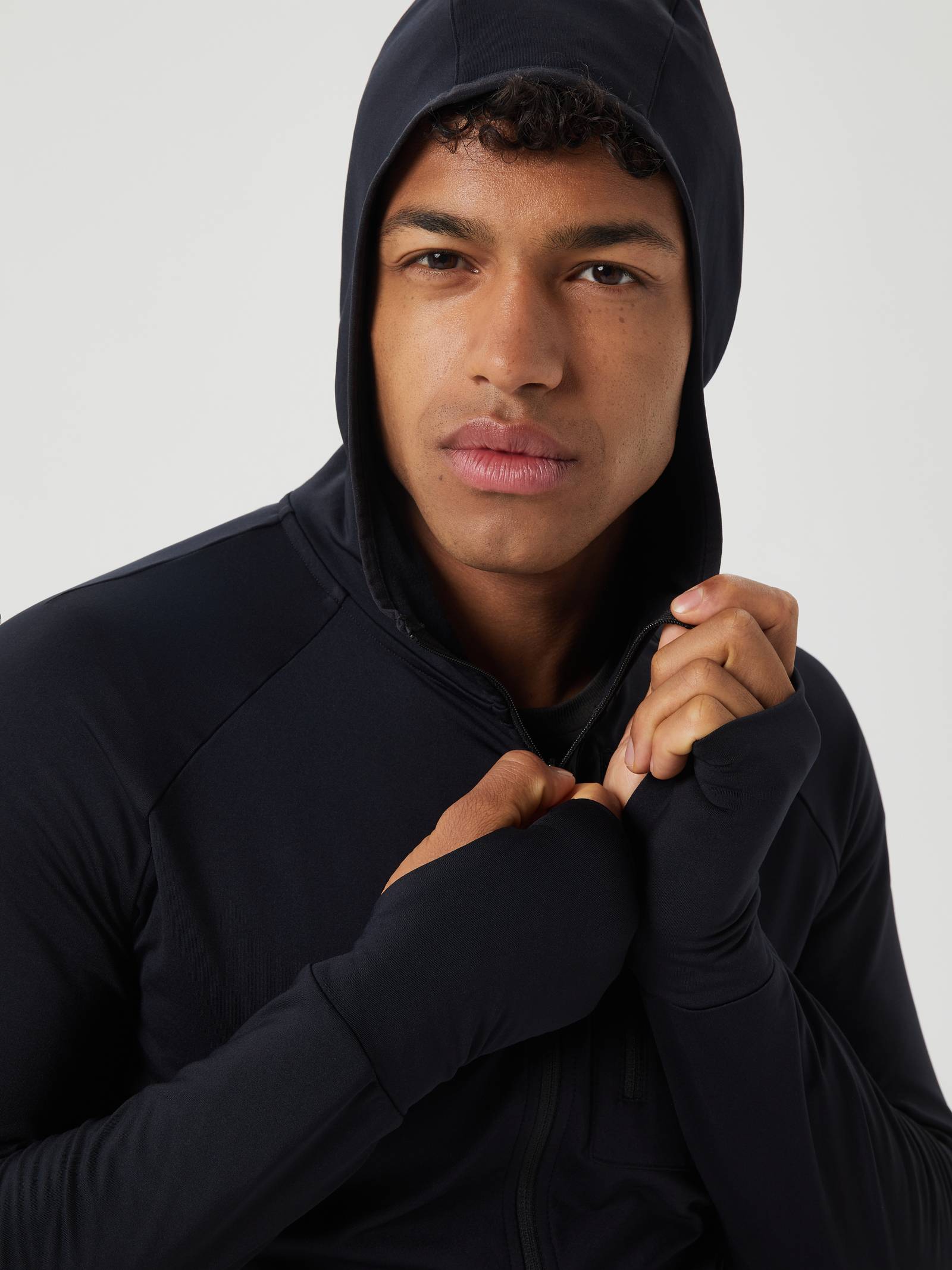 Borg Running Mid Layer Hood image 5