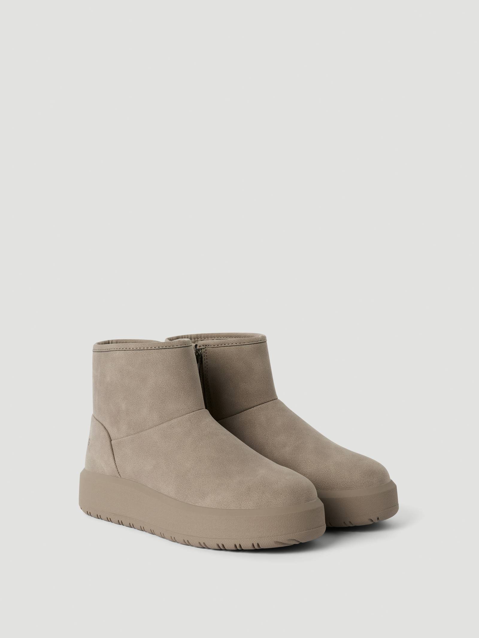 Women's Wooly Boots image 2
